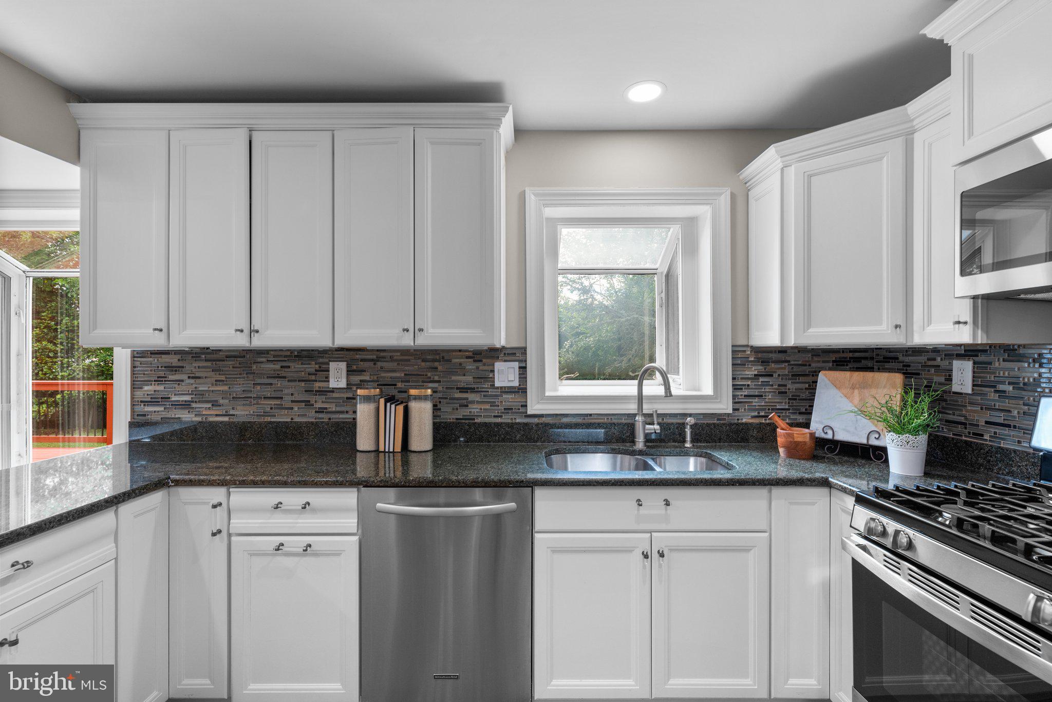 FOX HILLS OF POTOMAC - Residential