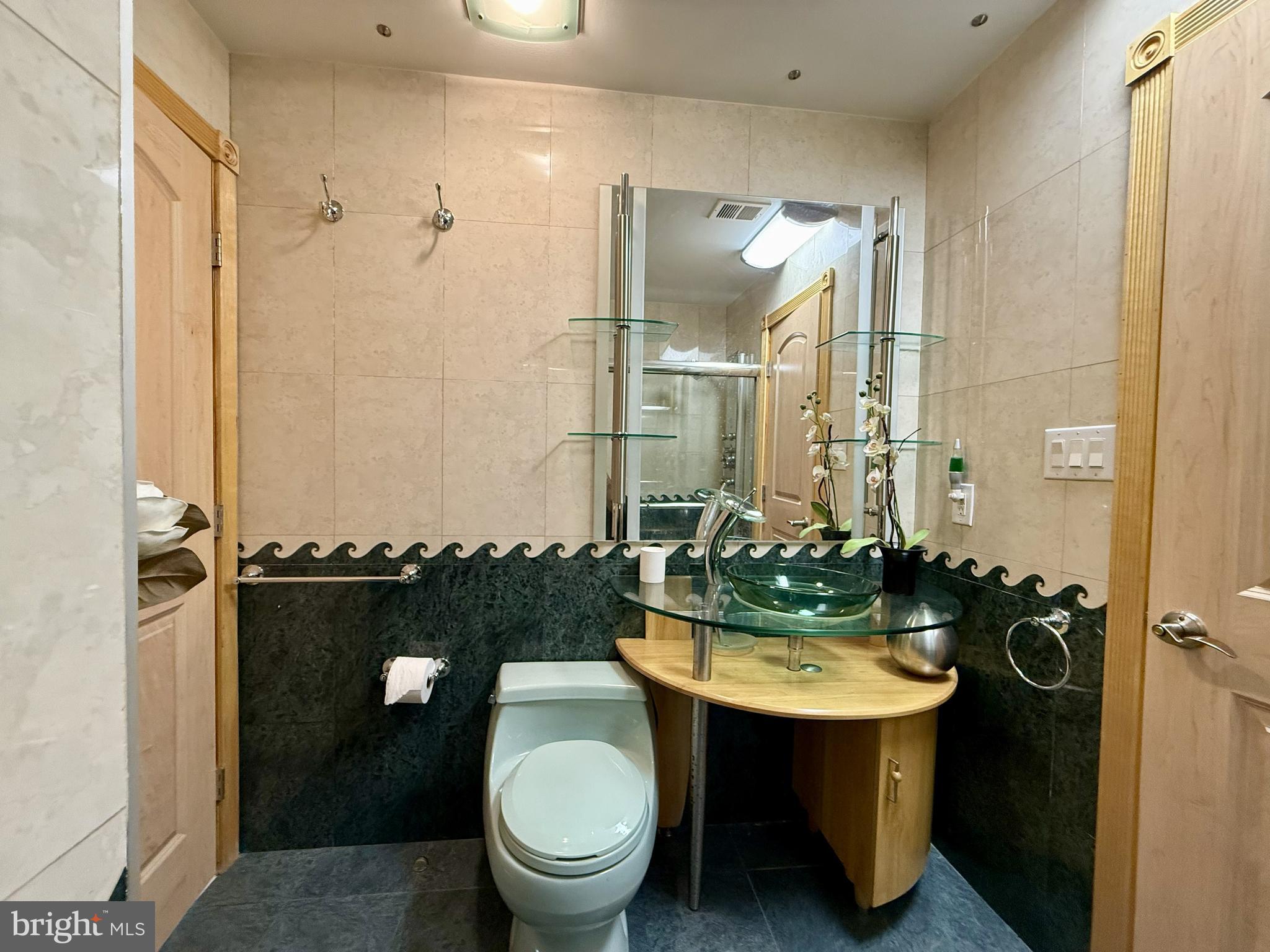 FOUNTAIN POINTE - Residential