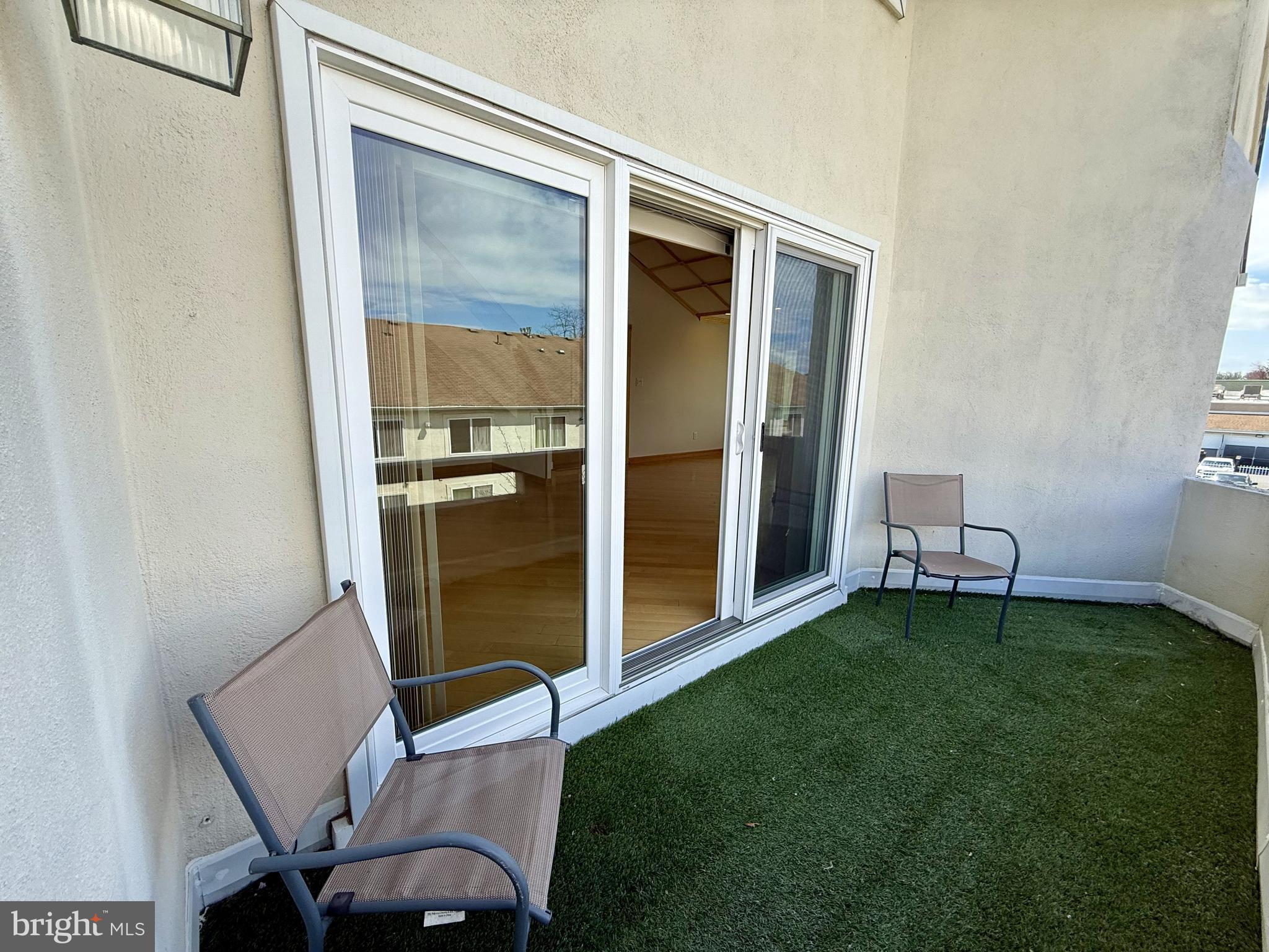 FOUNTAIN POINTE - Residential