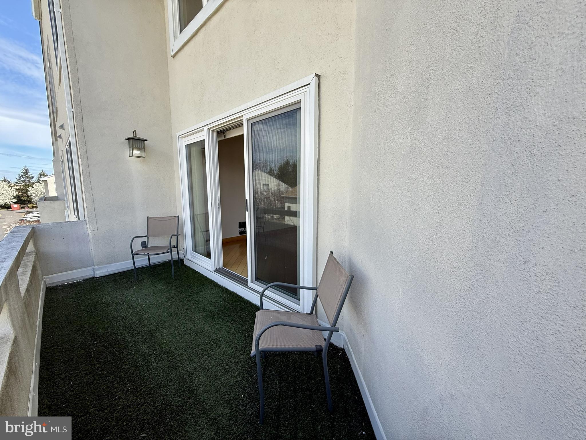 FOUNTAIN POINTE - Residential