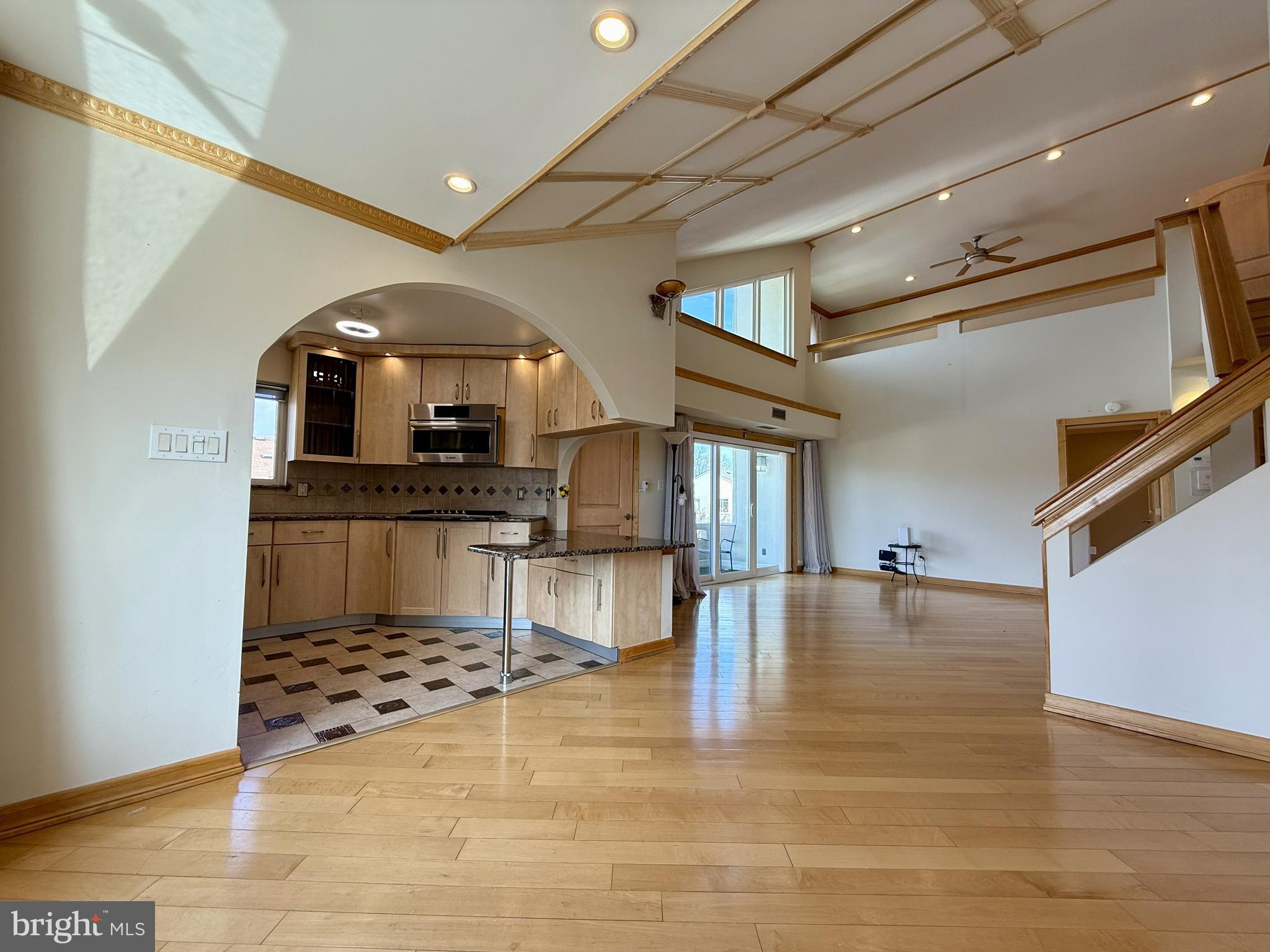 FOUNTAIN POINTE - Residential