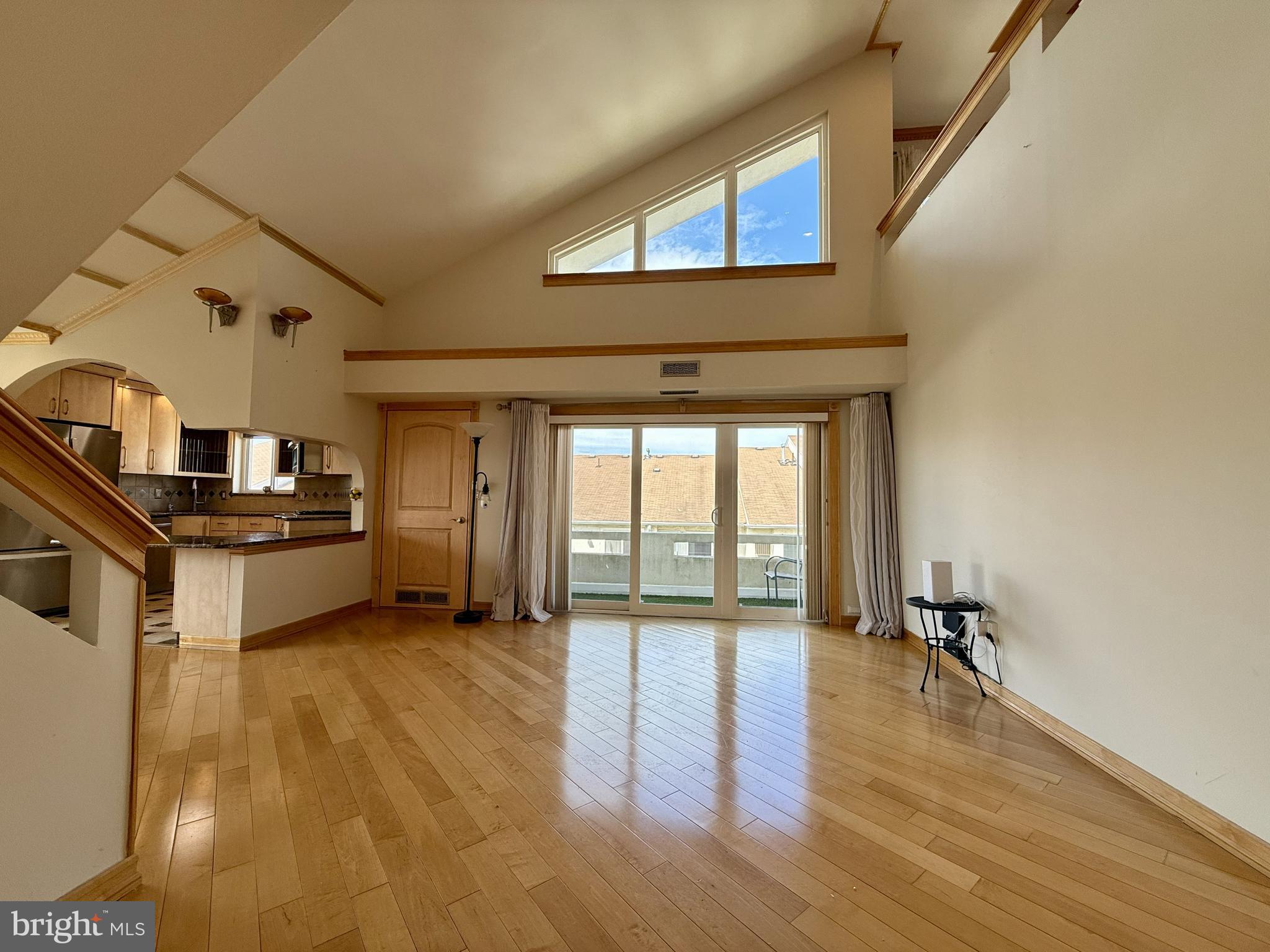 FOUNTAIN POINTE - Residential