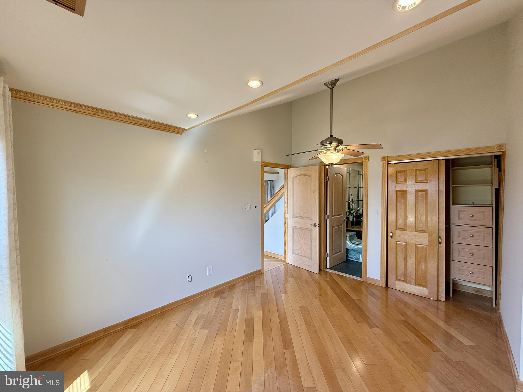 FOUNTAIN POINTE - Residential