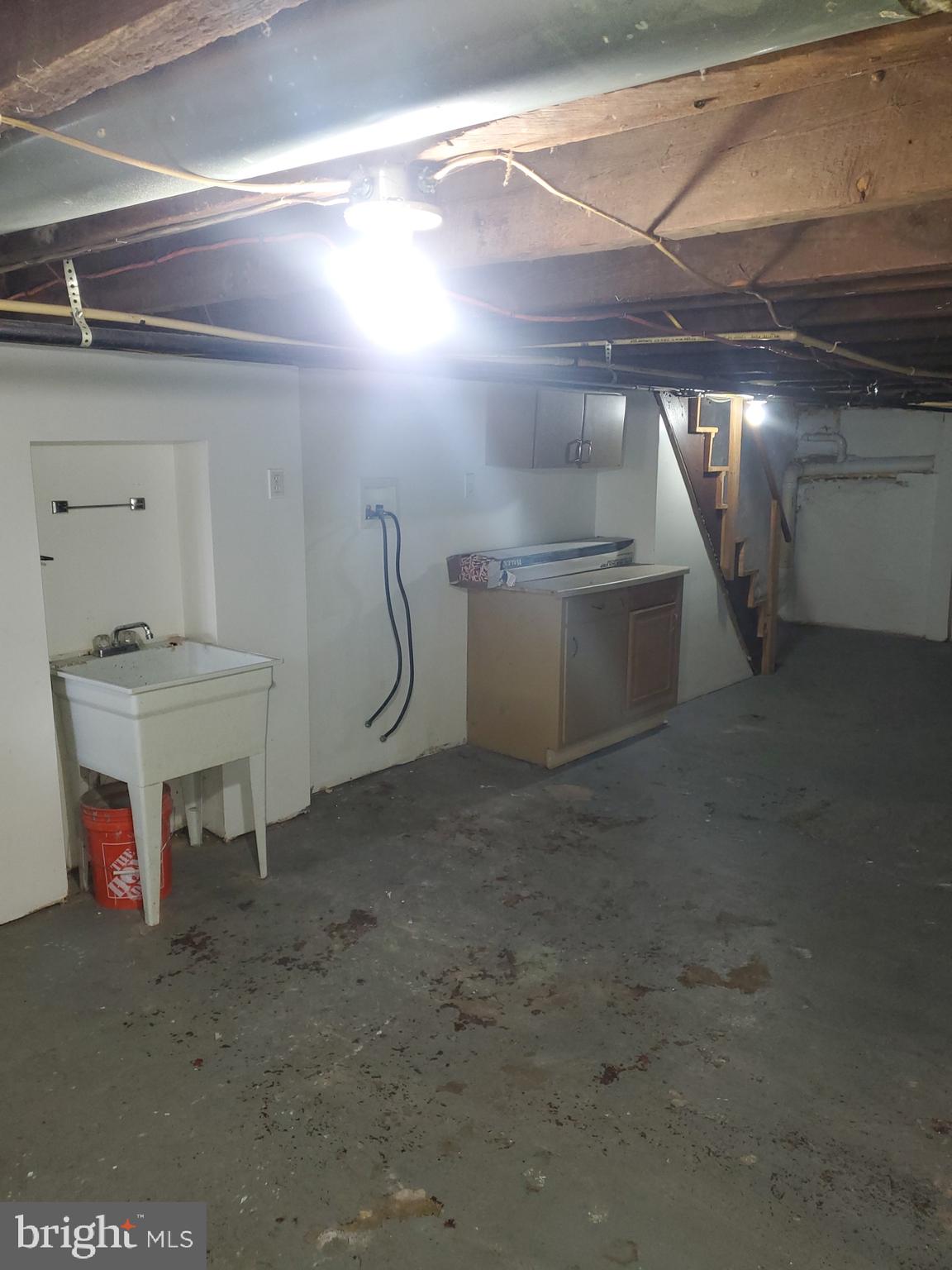 UPTON - Residential Lease