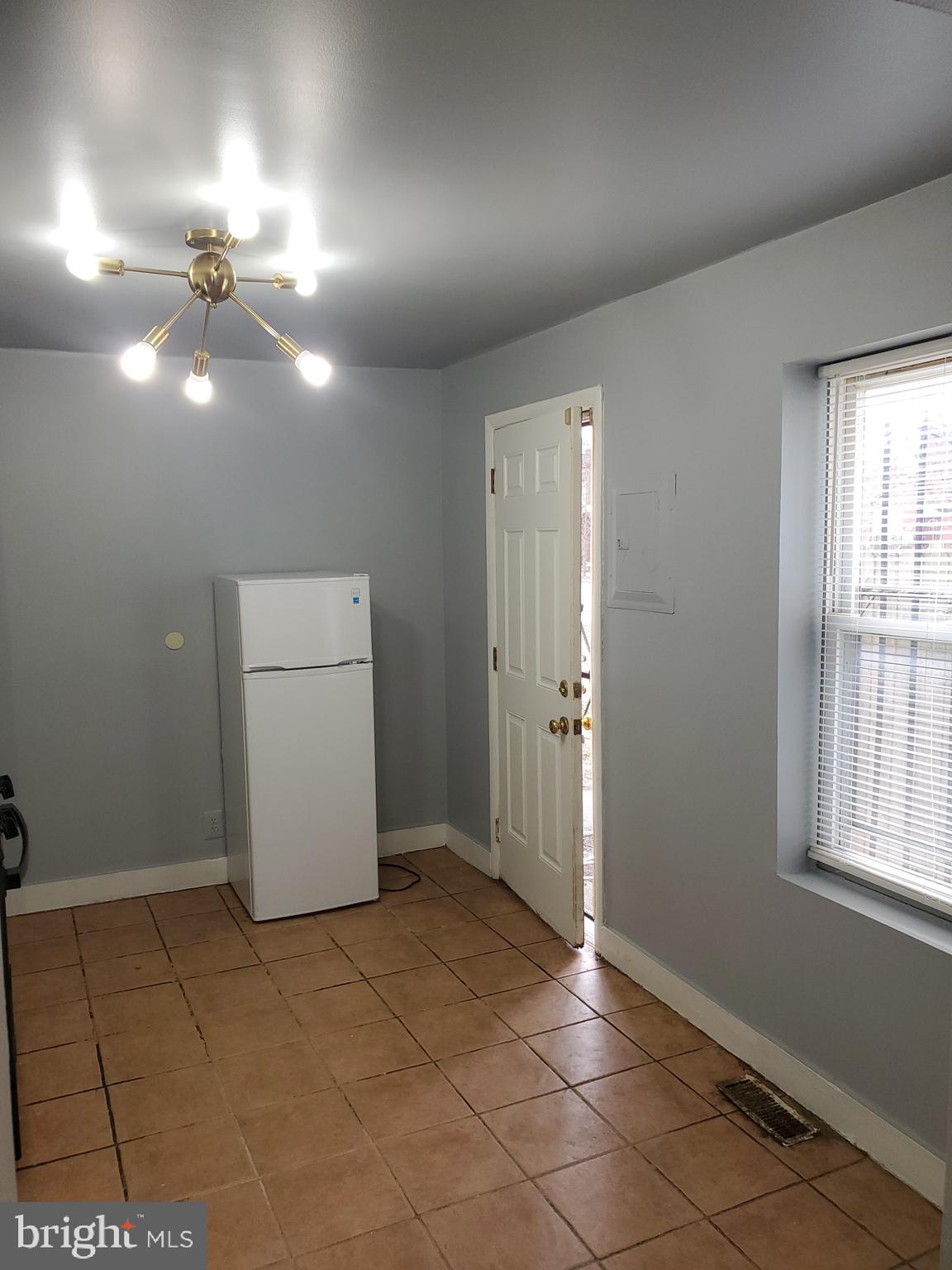 UPTON - Residential Lease