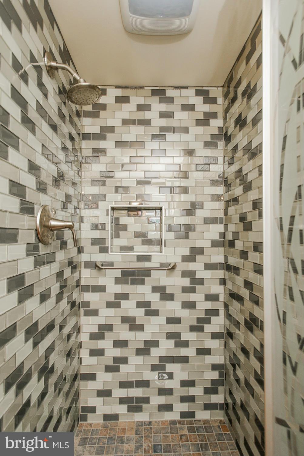 BLENHEIM MANOR - Residential