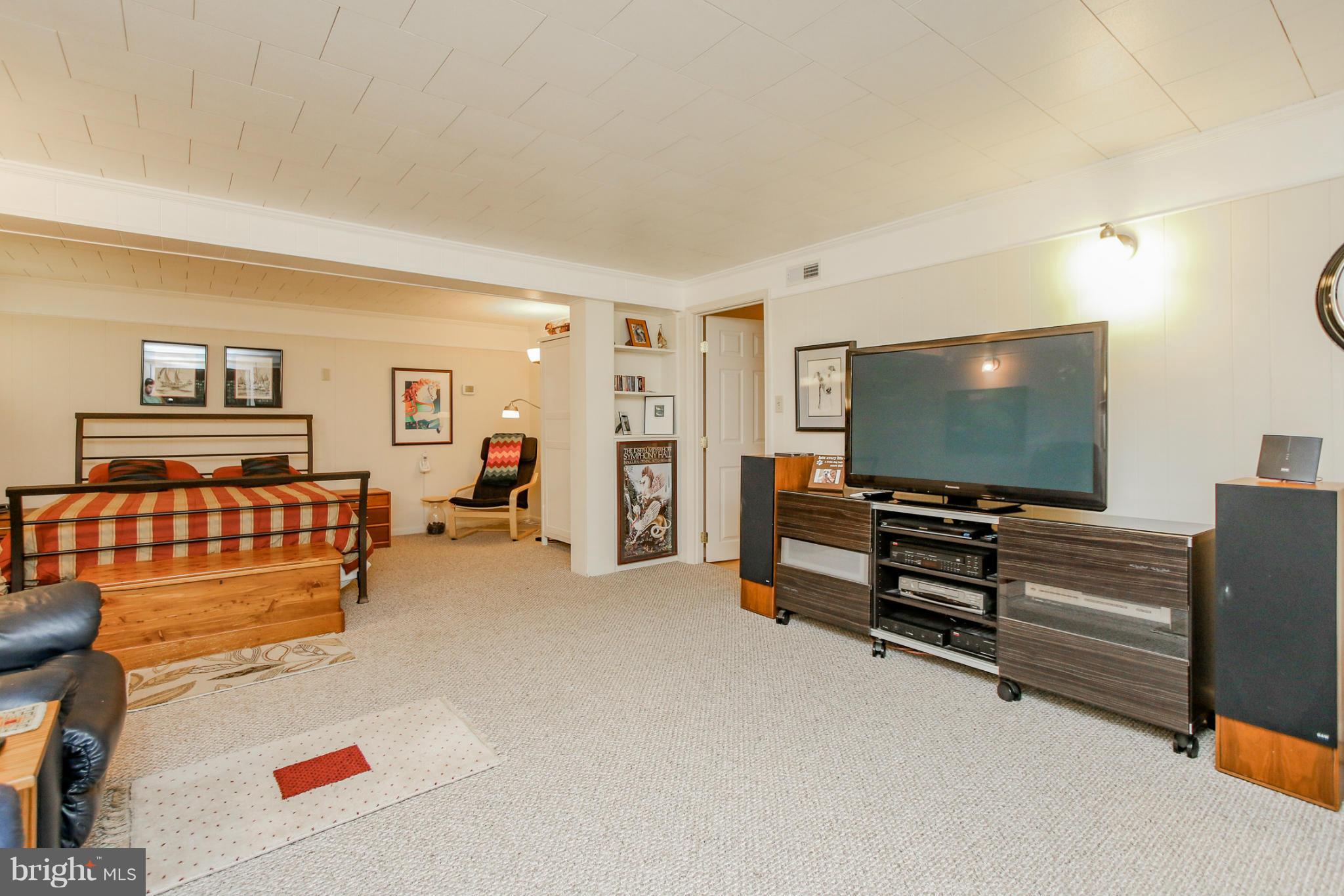 BLENHEIM MANOR - Residential