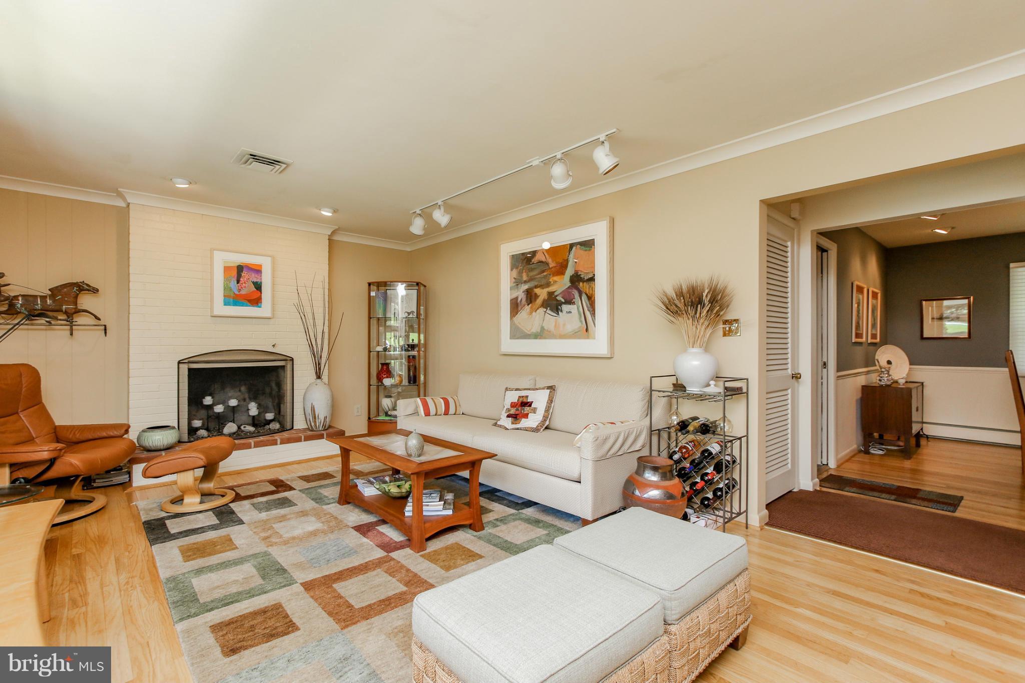 BLENHEIM MANOR - Residential