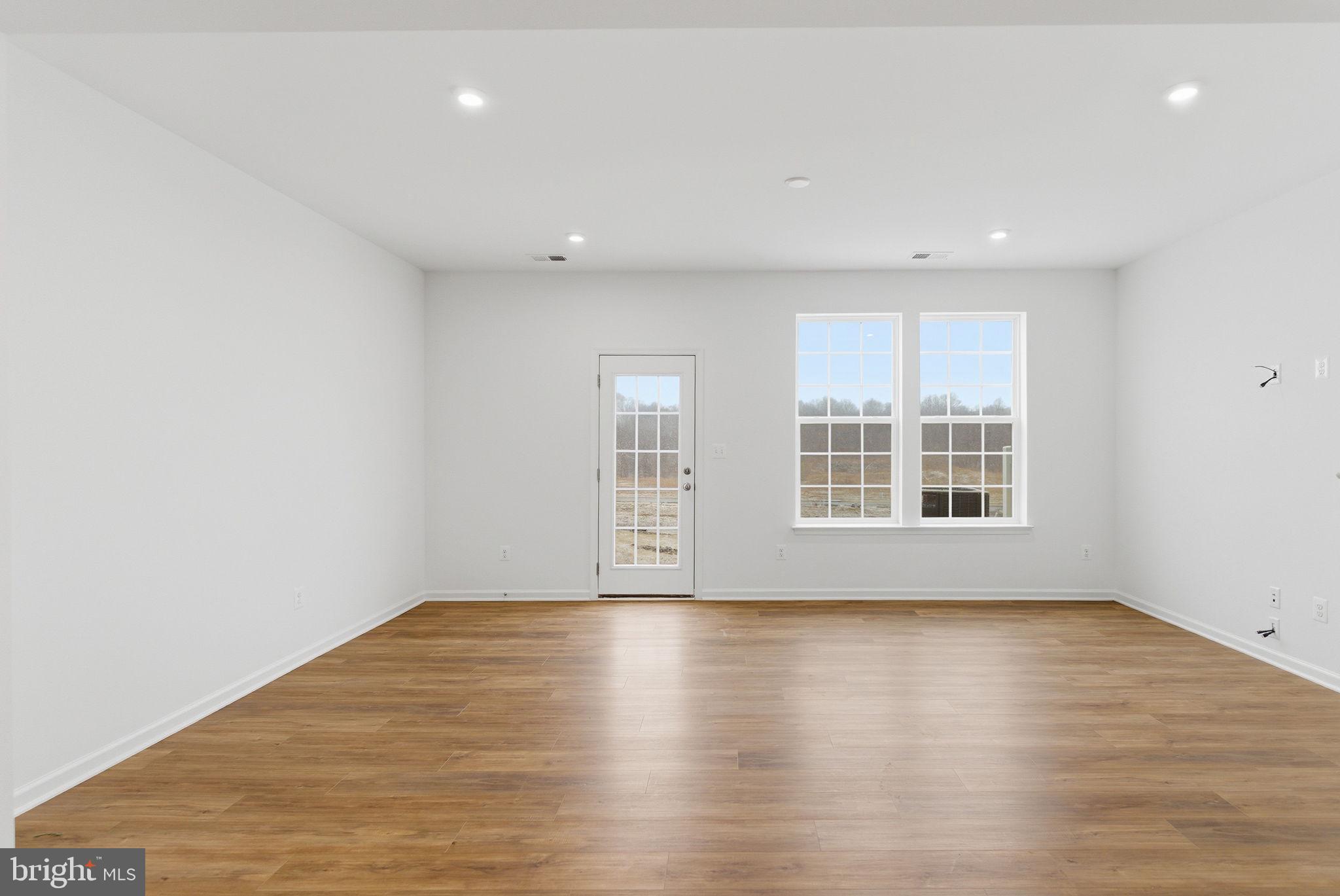 MARTINSBURG STATION - Residential