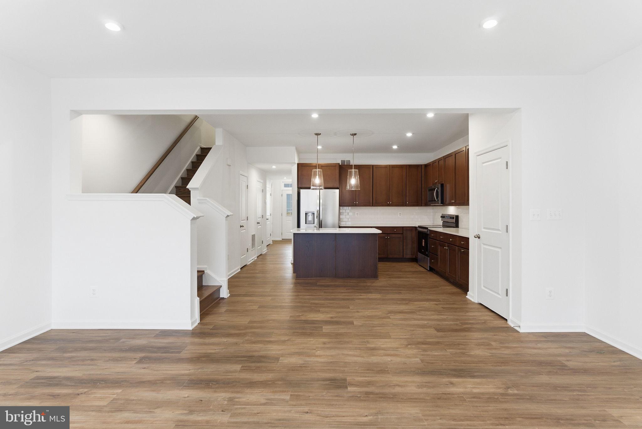 MARTINSBURG STATION - Residential