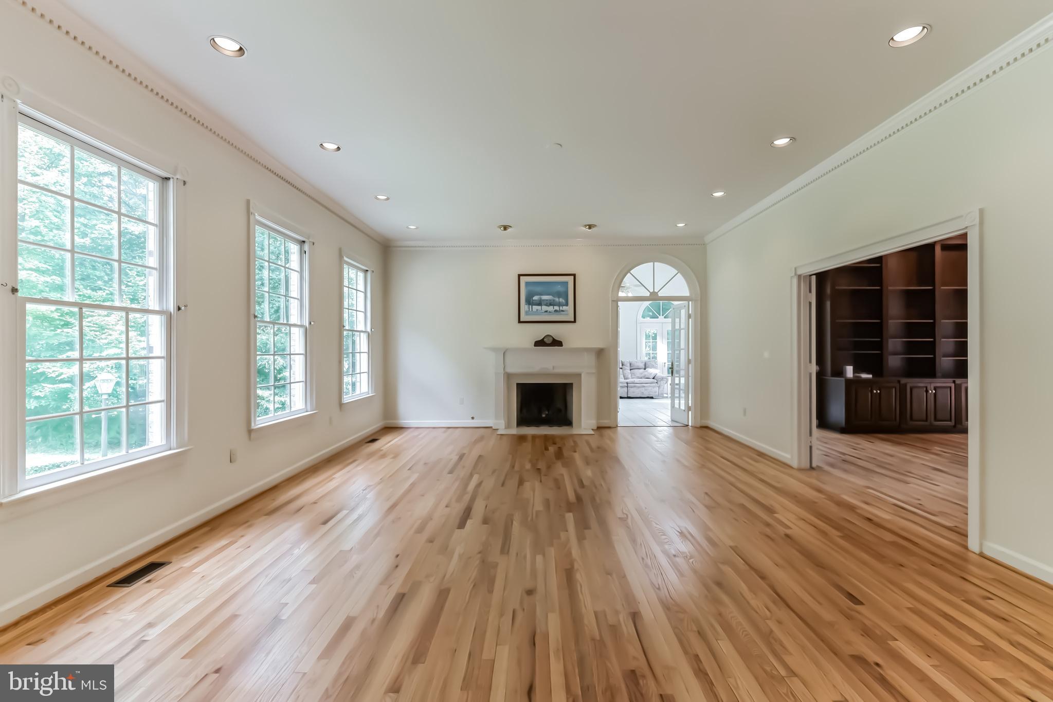 BRIARLYNN ESTATES - Residential