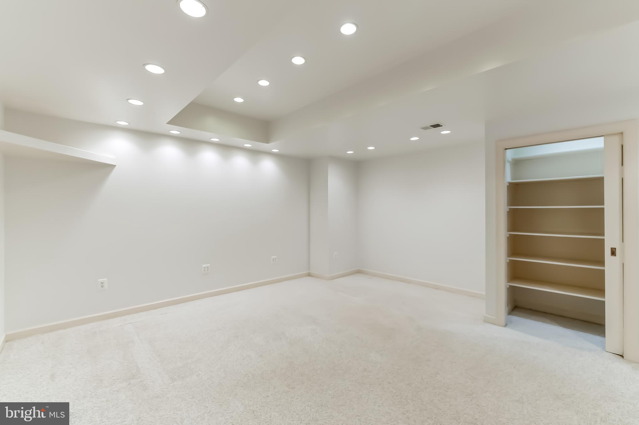 BRIARLYNN ESTATES - Residential