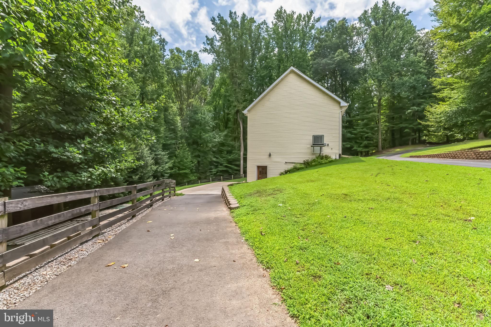 BRIARLYNN ESTATES - Residential