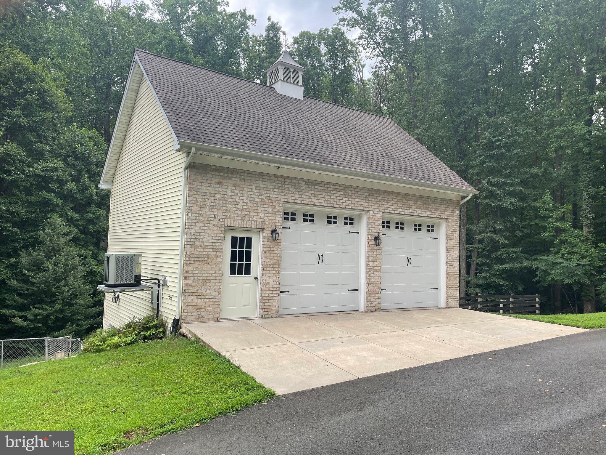 BRIARLYNN ESTATES - Residential