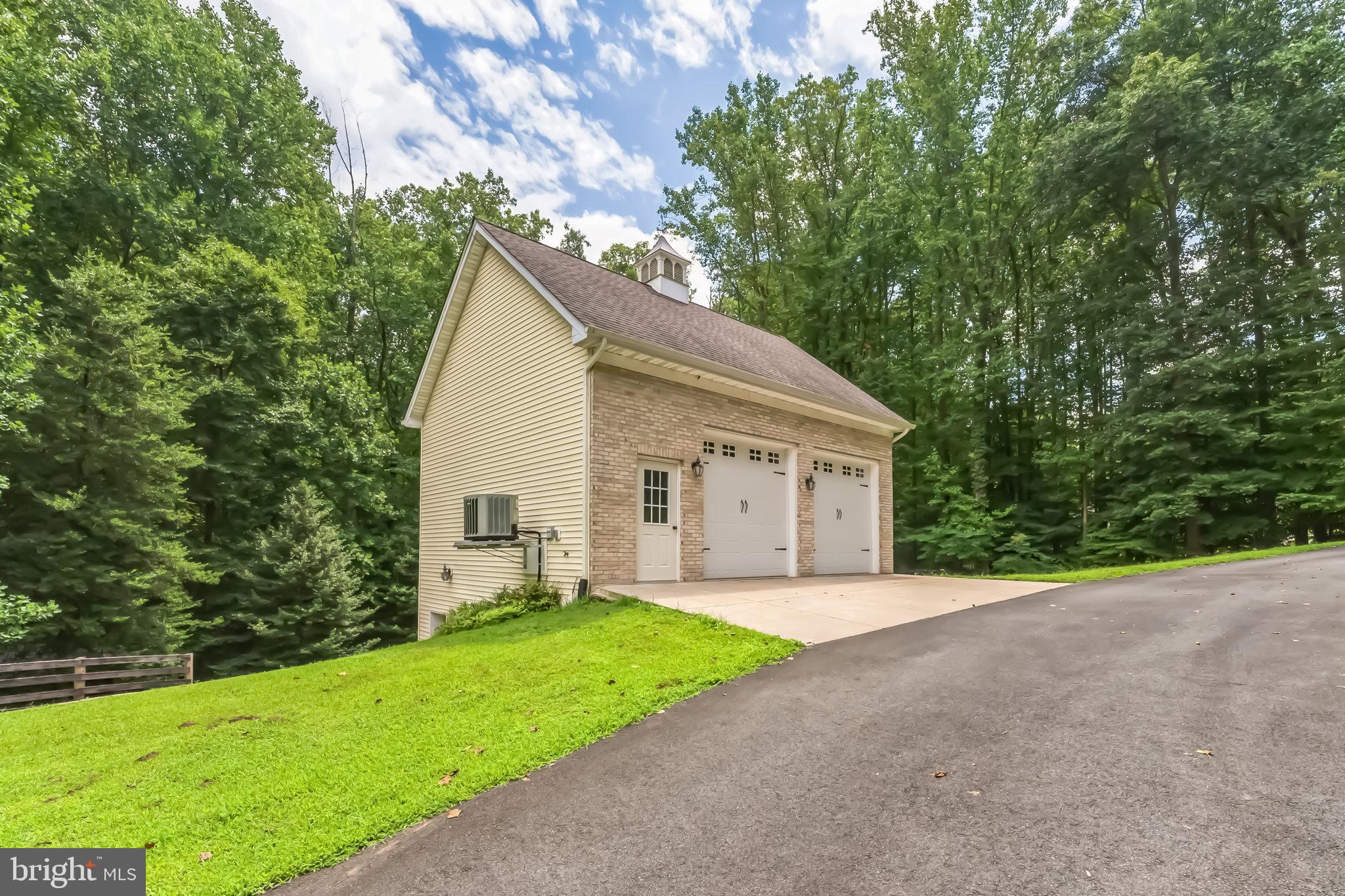 BRIARLYNN ESTATES - Residential