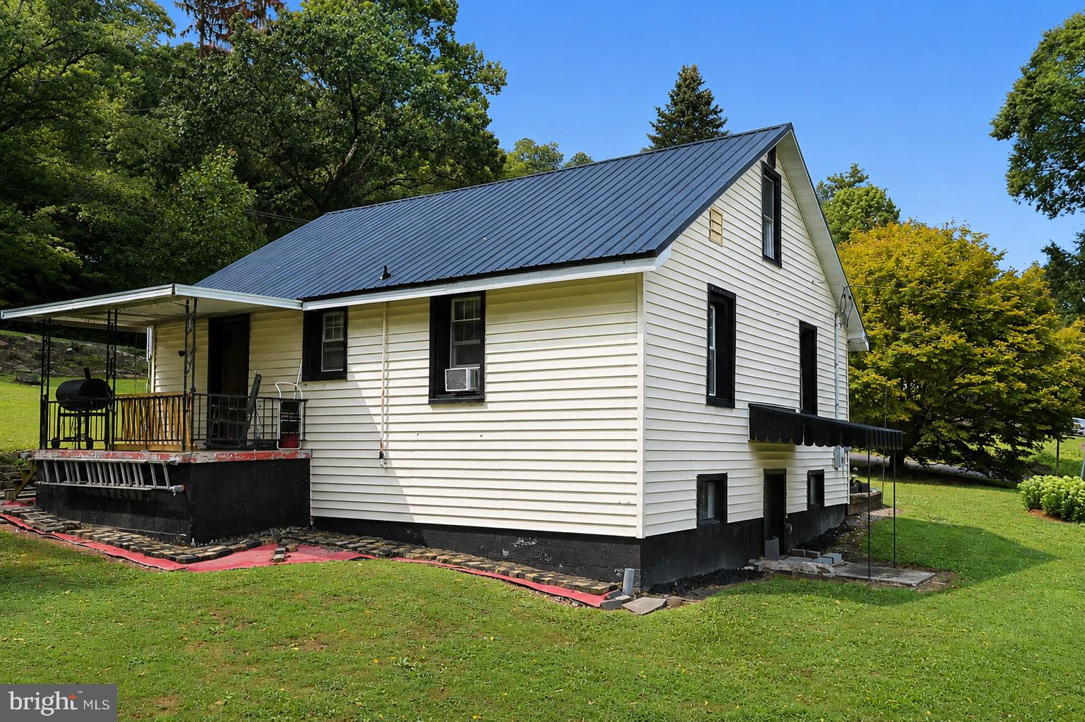 16 VIRGINIA AVENUE