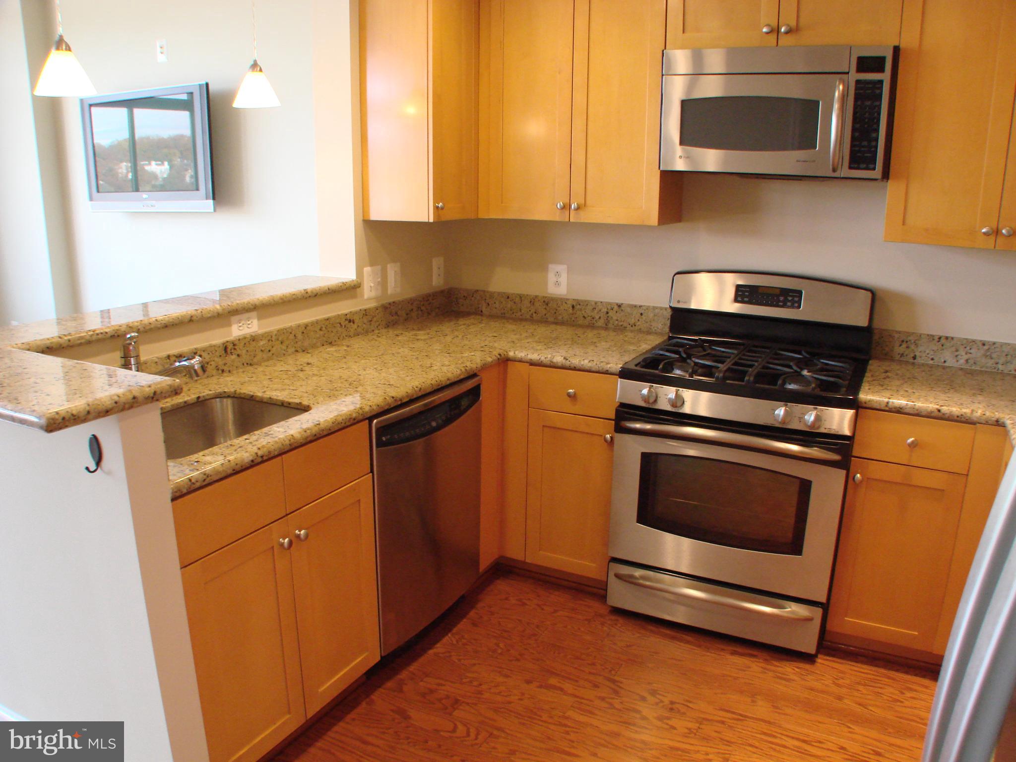 ECLIPSE ON CENTER PARK - Residential Lease