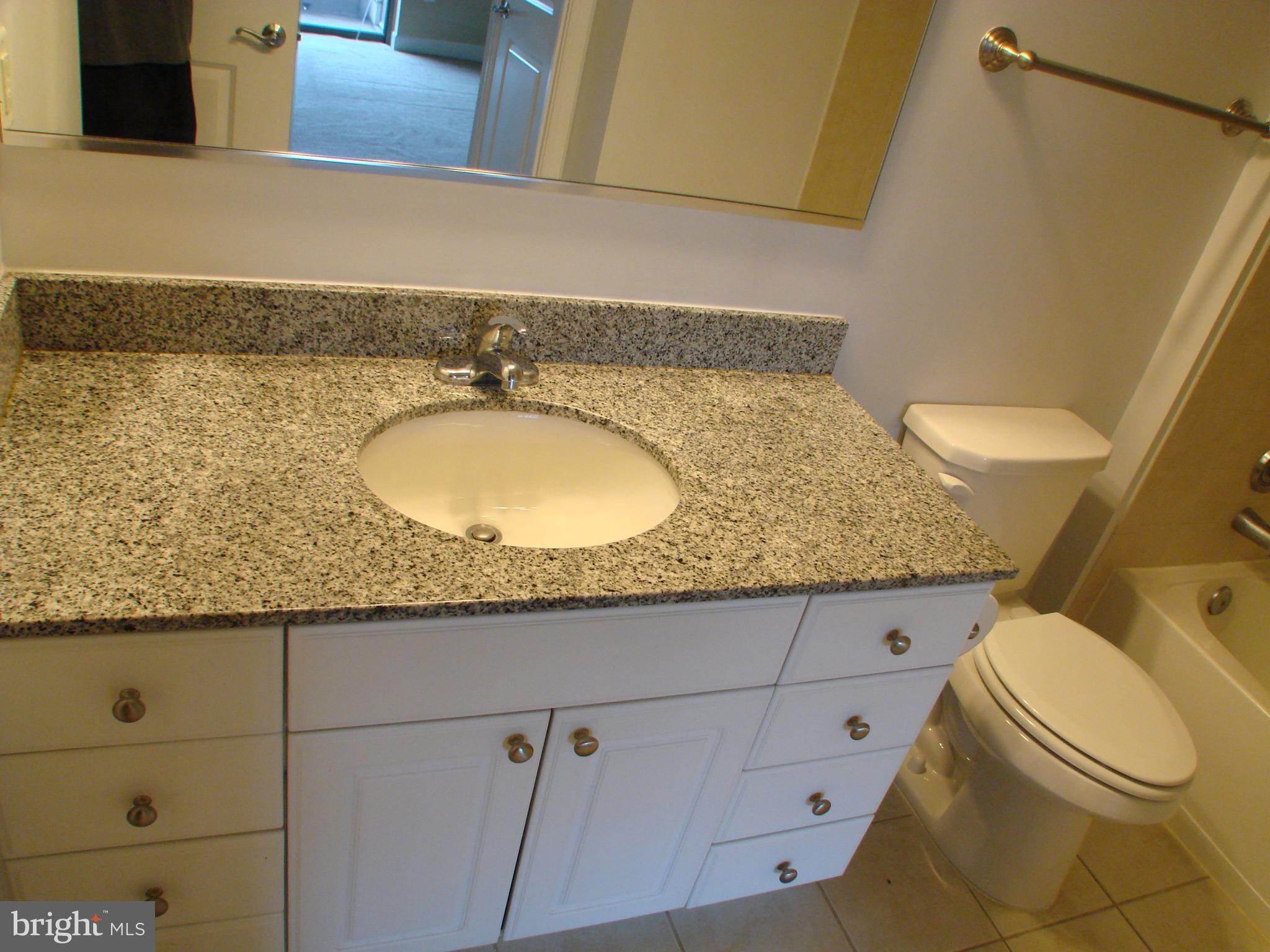 ECLIPSE ON CENTER PARK - Residential Lease