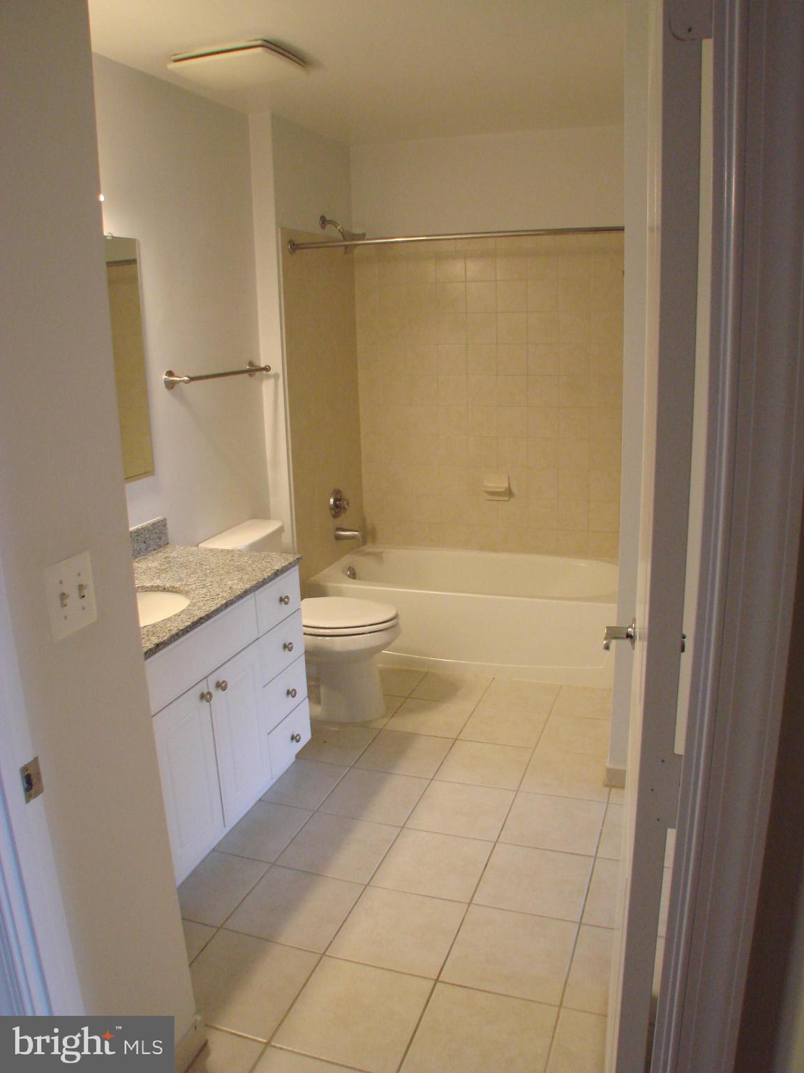 ECLIPSE ON CENTER PARK - Residential Lease