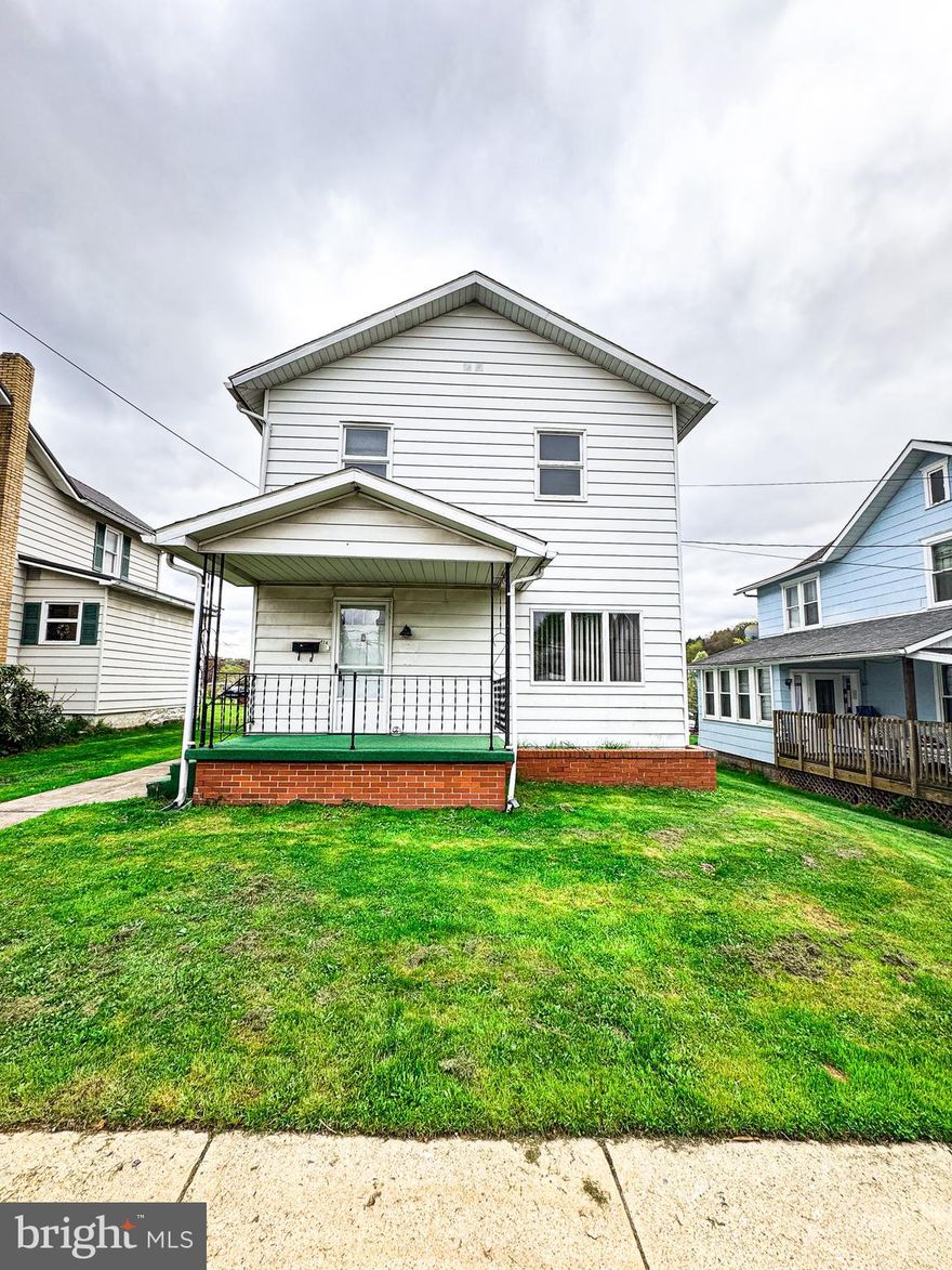 Welcome to 424 Anderson Street! Unlock the opportunity to create your dream home with this charming yet outdated property bursting with potential. Featuring solid bones, a spacious layout, and a generous lot, this home is a blank canvas just waiting for your personal touch. Whether you're looking to renovate, enjoy the home as it is, or redesign, the possibilities are endless to transform this space into something truly special. Ideal for buyers with vision, this property invites you to bring your creativity and make it your own. Don’t miss out on this rare chance to invest in a home with incredible upside in a desirable location!