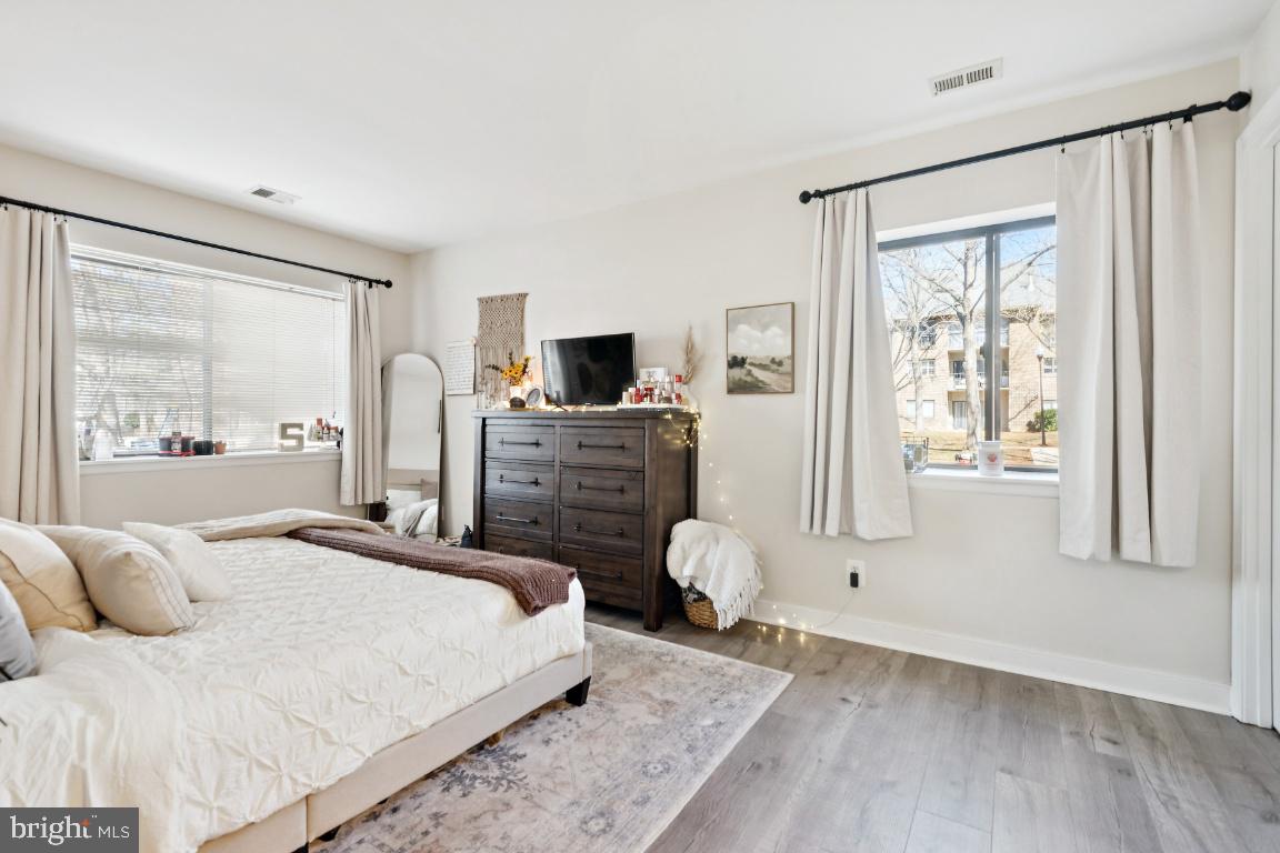 NORTH GREEN CONDOMINIUMS - Residential