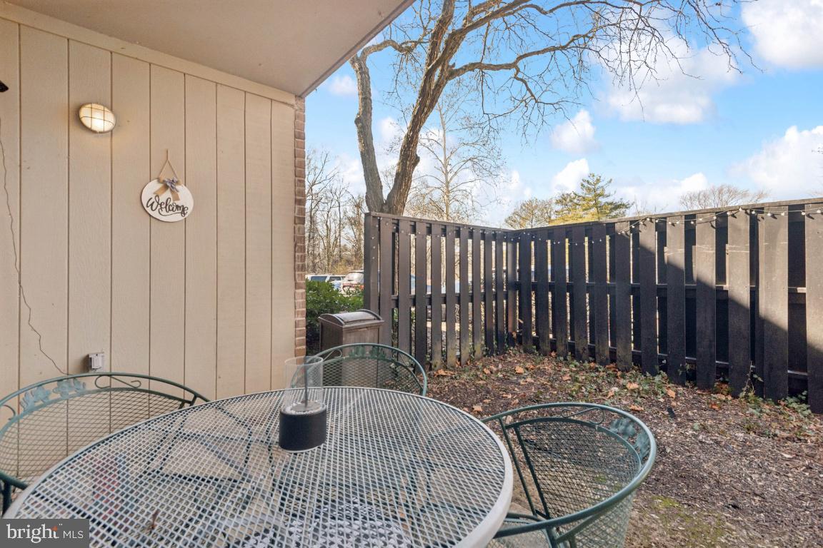 NORTH GREEN CONDOMINIUMS - Residential