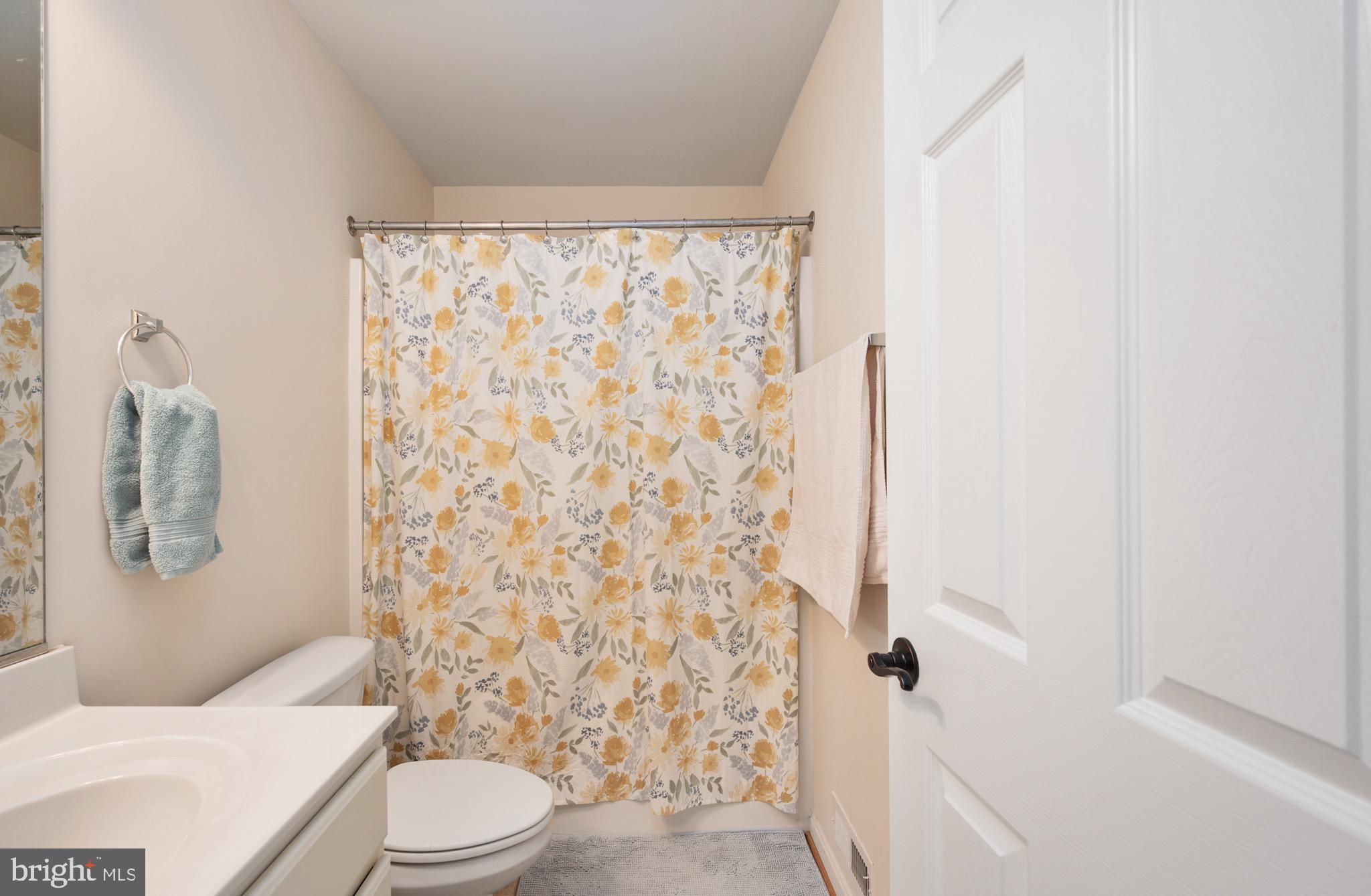 LAKESIDE - Residential