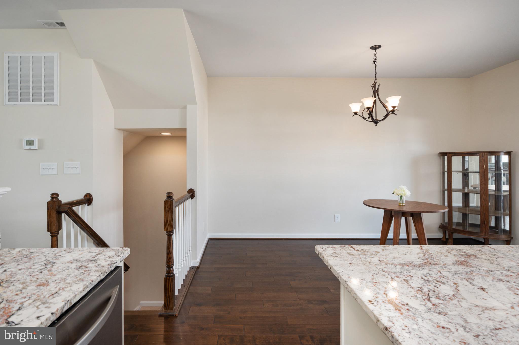 LAKESIDE - Residential