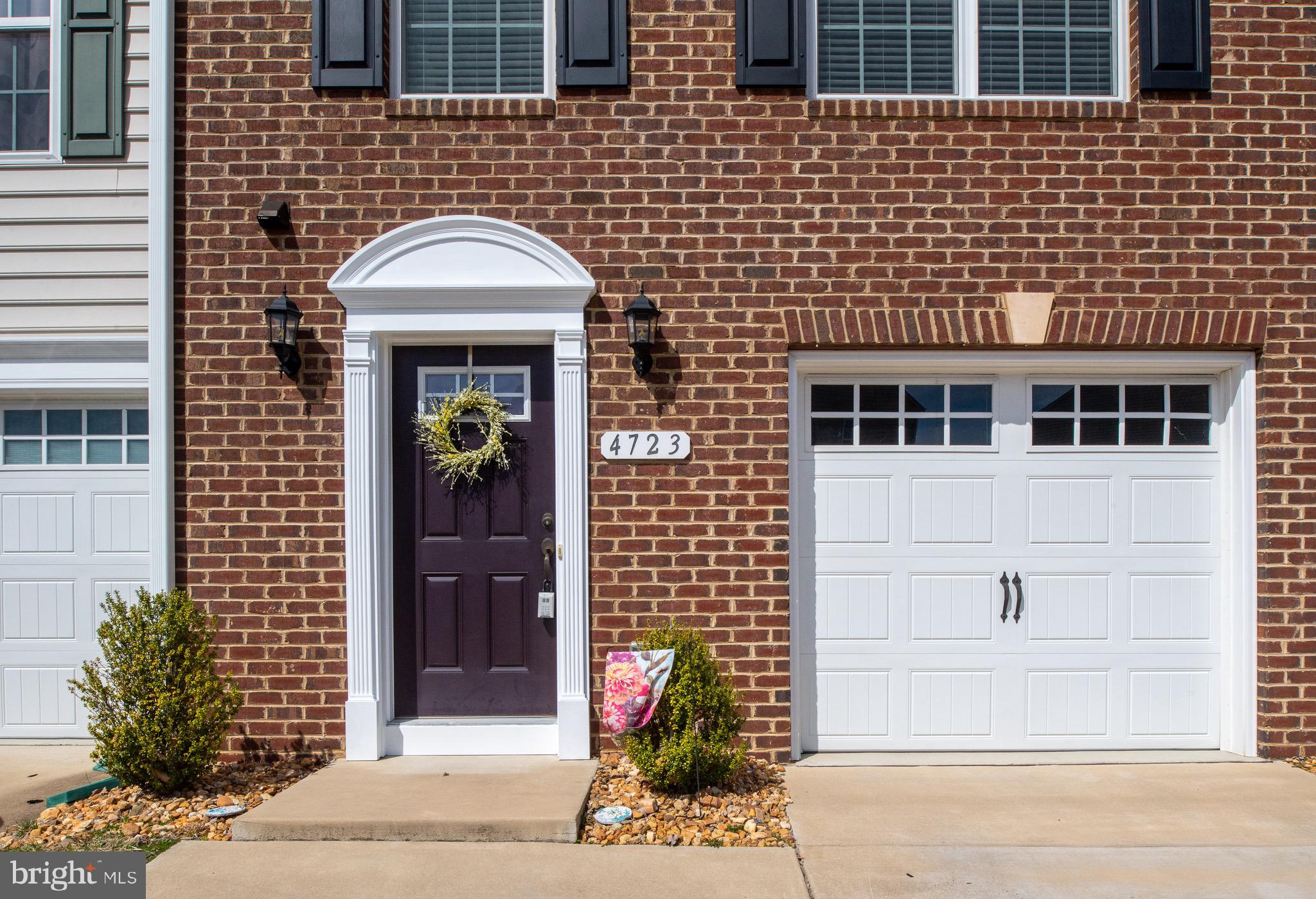 LAKESIDE - Residential