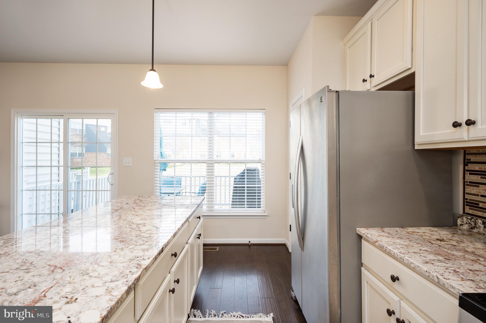 LAKESIDE - Residential