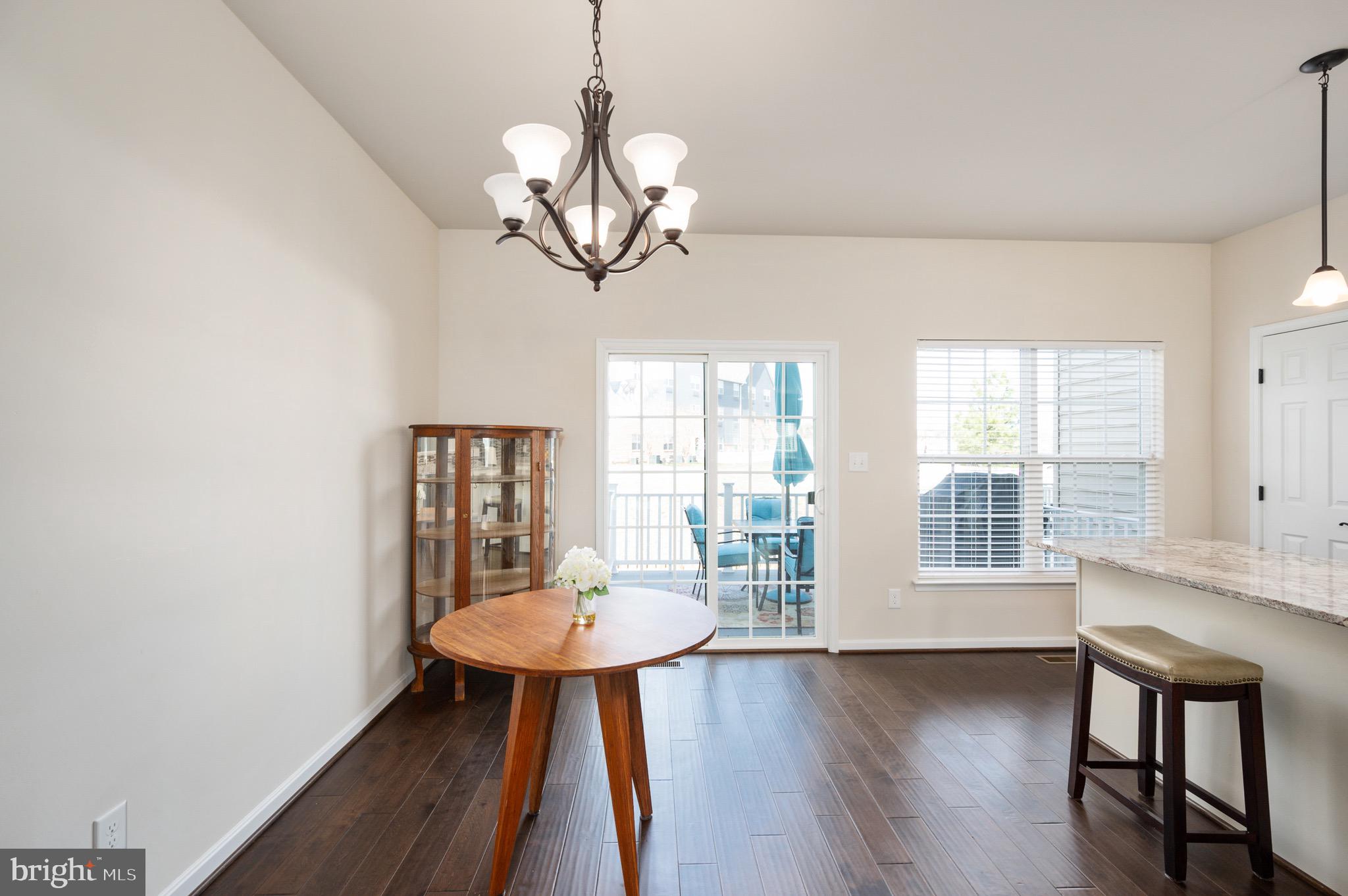 LAKESIDE - Residential