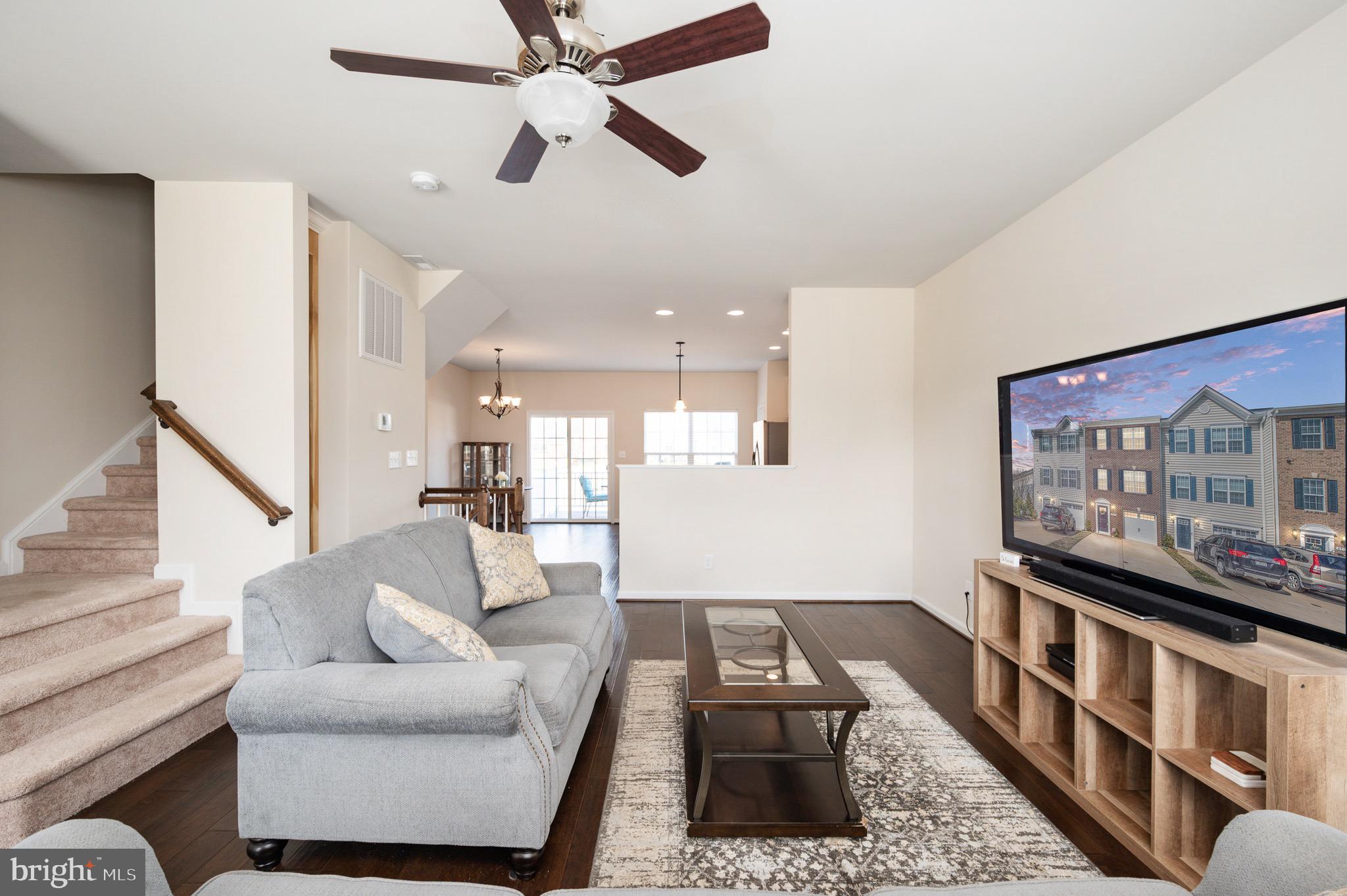 LAKESIDE - Residential