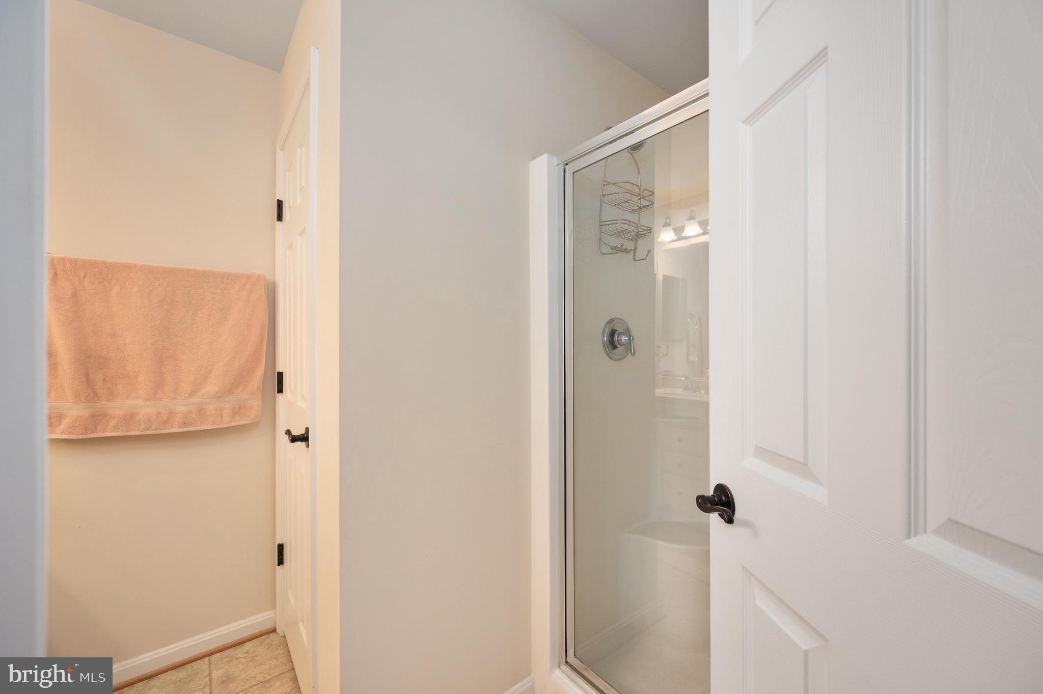 LAKESIDE - Residential