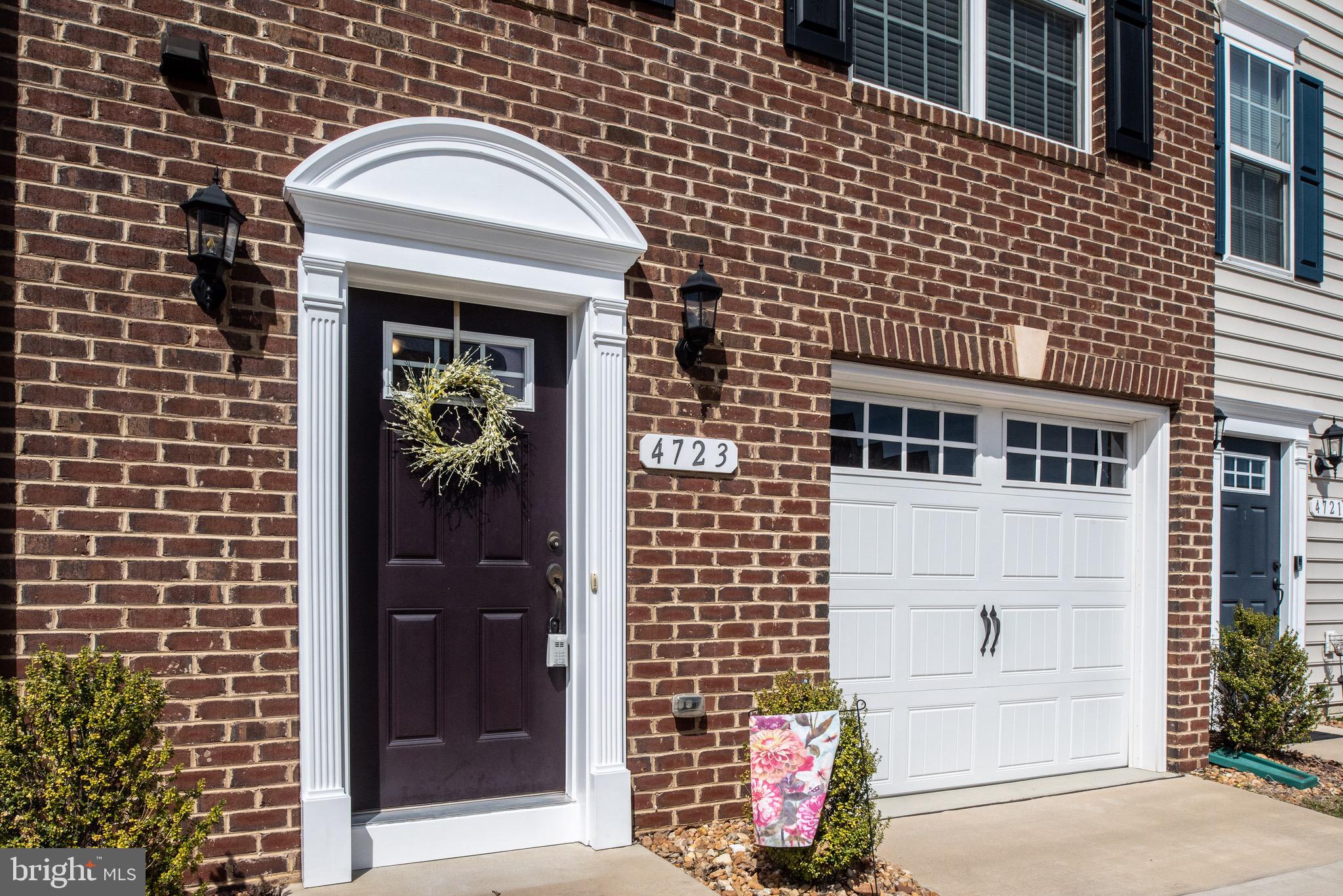 LAKESIDE - Residential