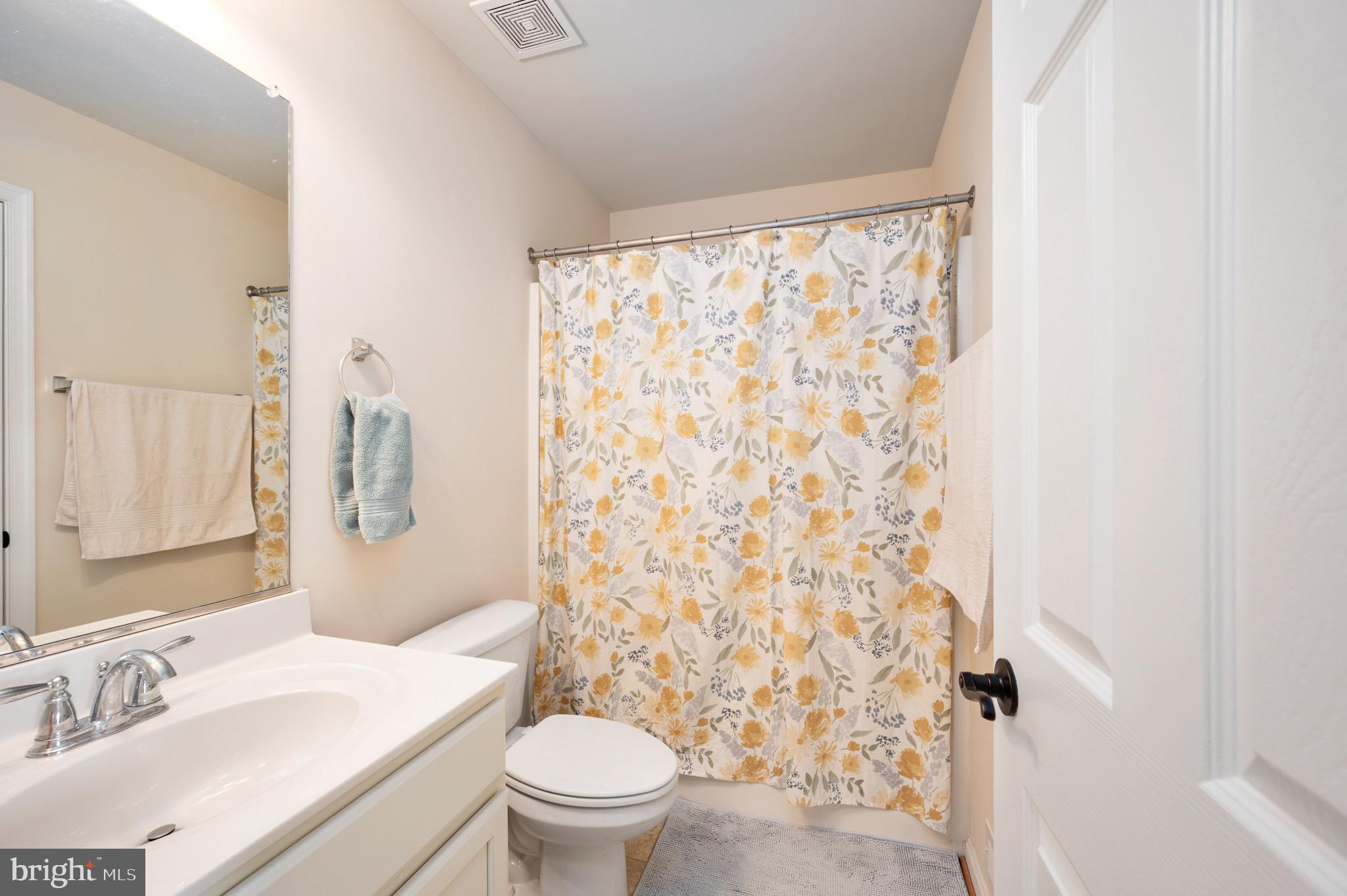 LAKESIDE - Residential