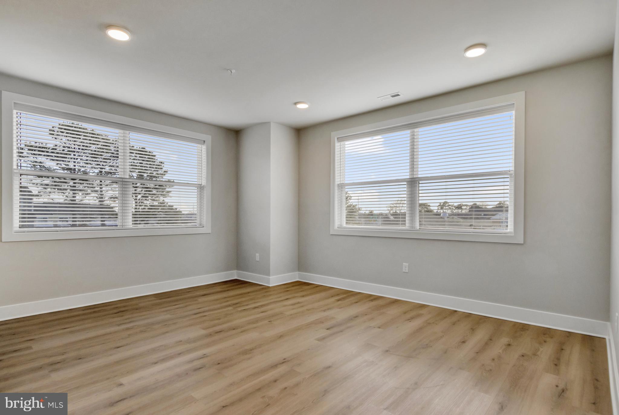 FLATS AT COASTAL STATION - Residential