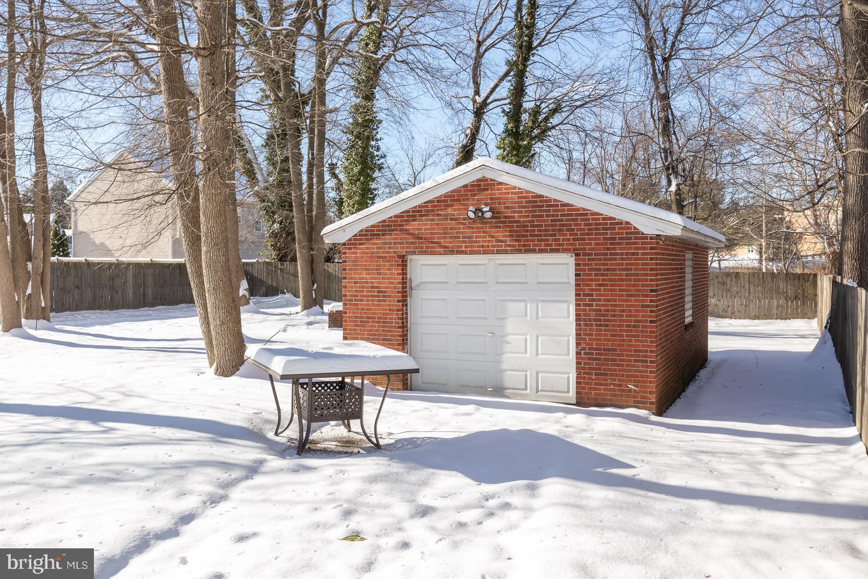 EAST GLEN BURNIE - Residential