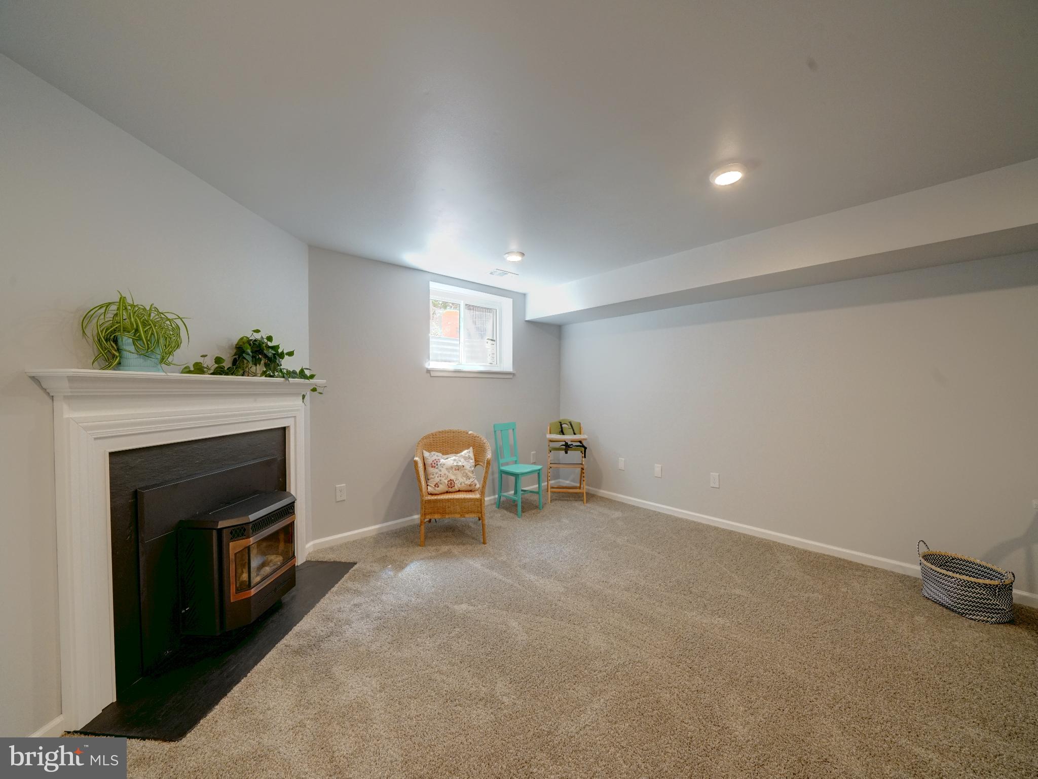 SILVER SPRING CNTRY CLUB - Residential