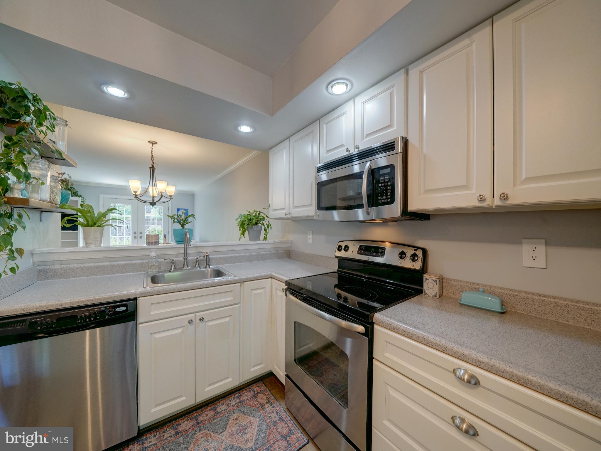 SILVER SPRING CNTRY CLUB - Residential