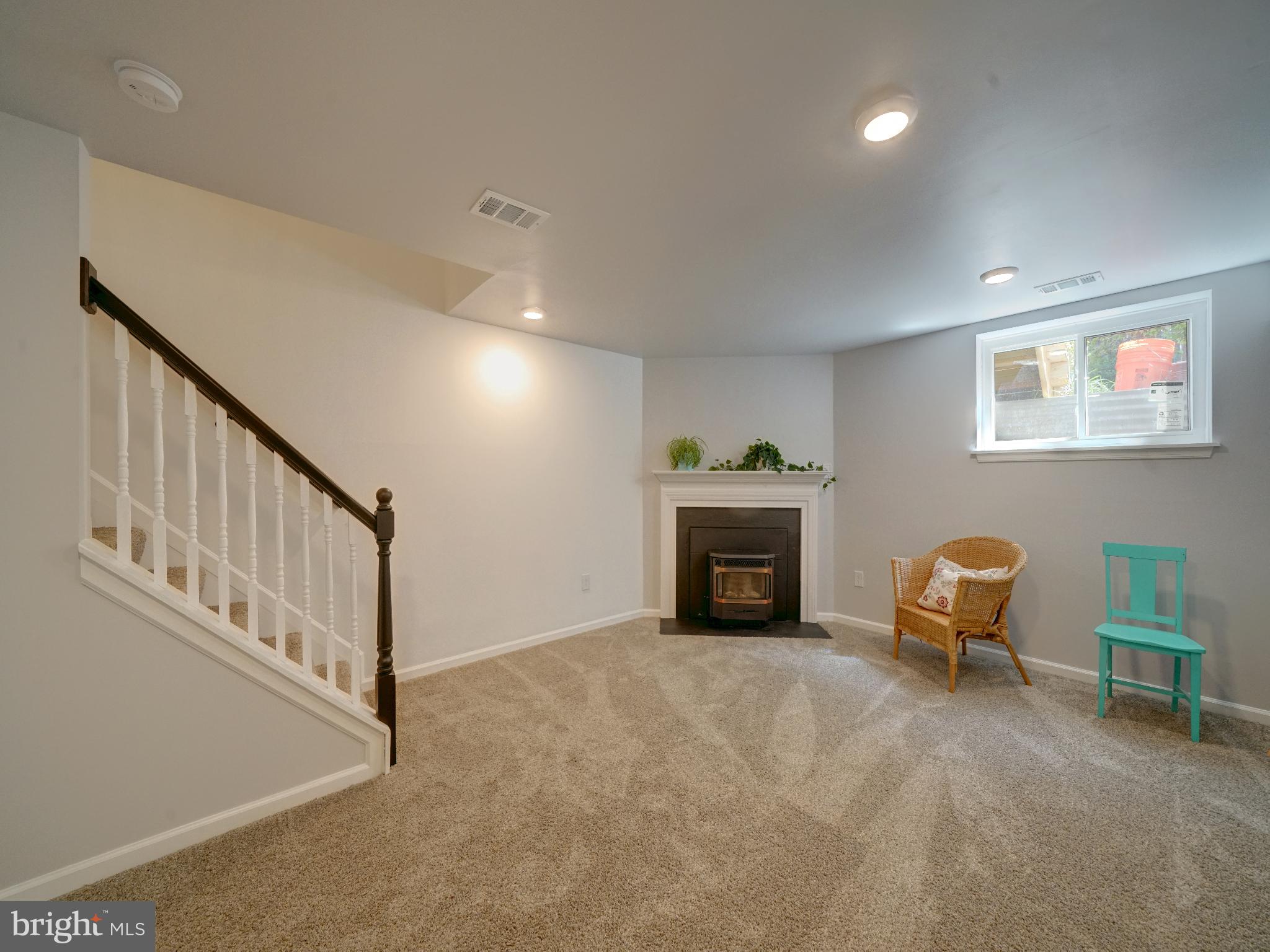 SILVER SPRING CNTRY CLUB - Residential