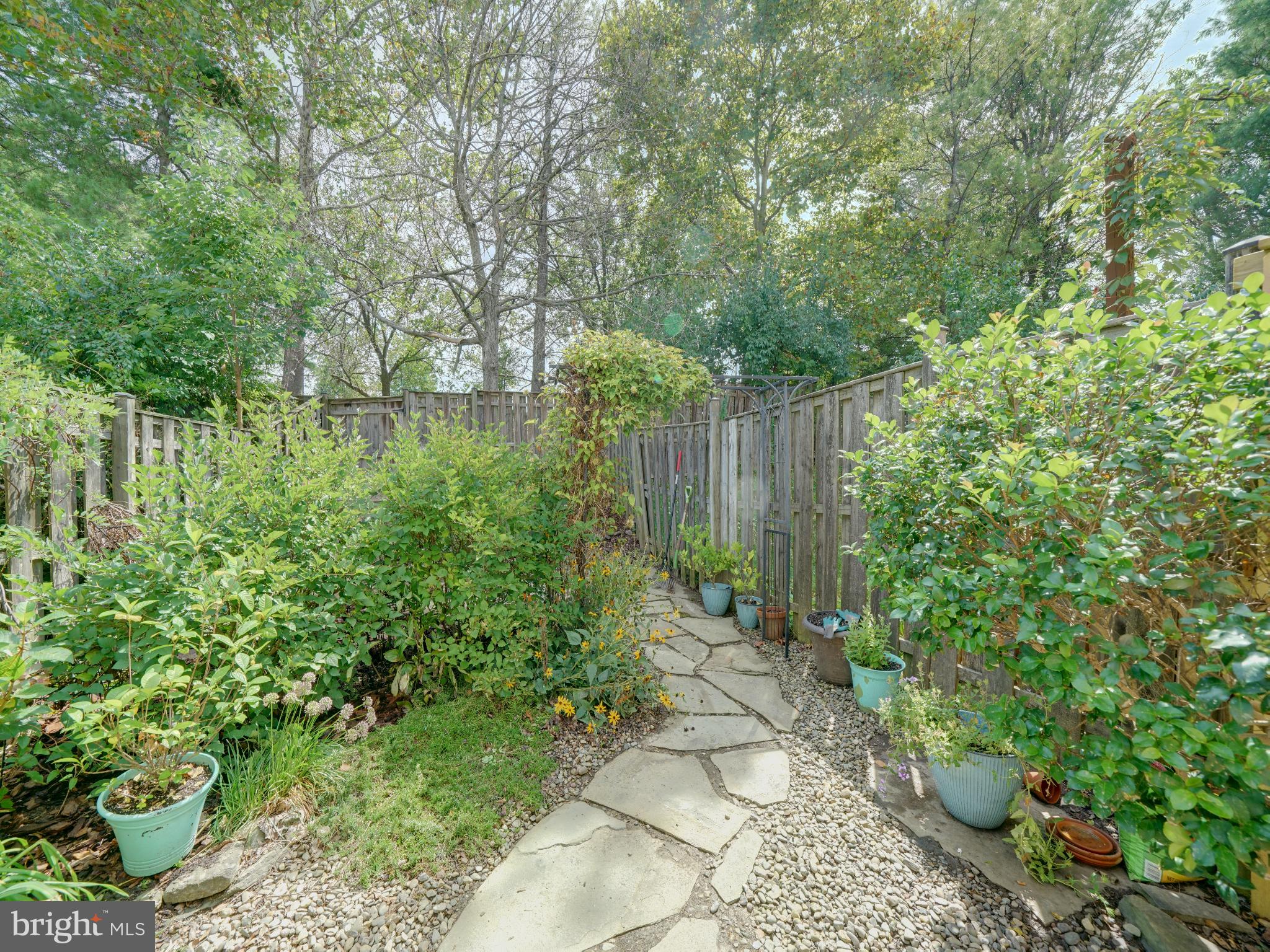 SILVER SPRING CNTRY CLUB - Residential