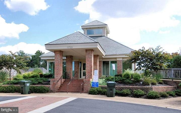 CENTURY OAK - Residential Lease