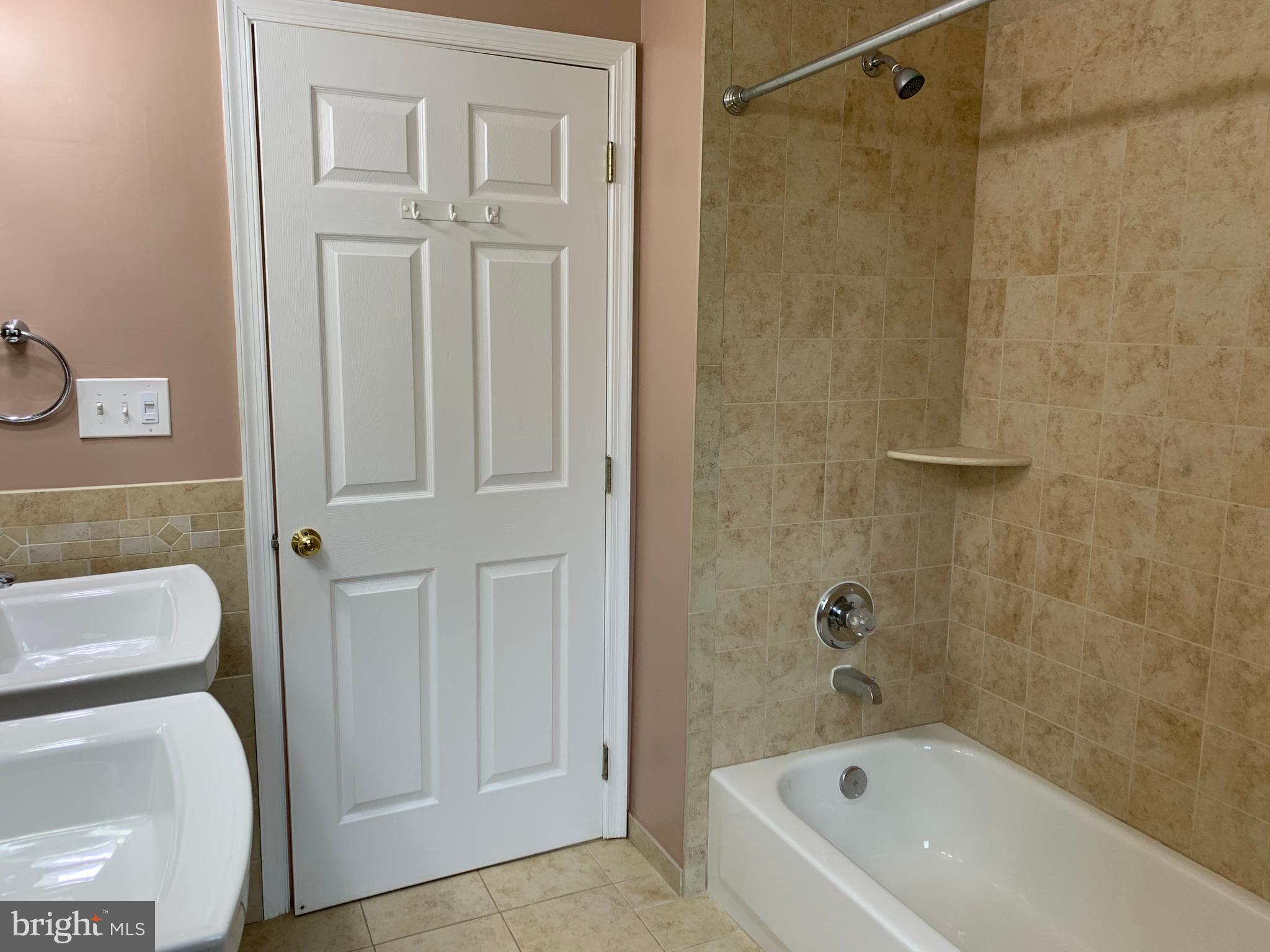 CENTURY OAK - Residential Lease