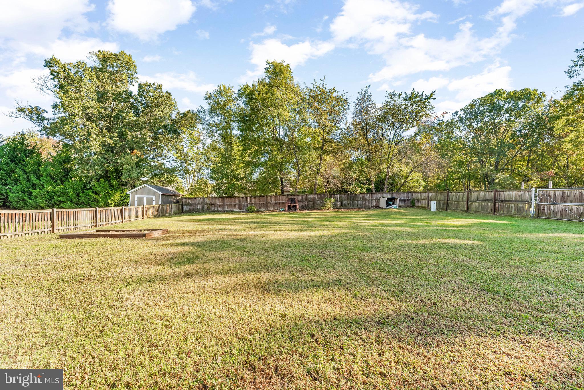 STRAWBERRY HILLS ESTATES - Residential