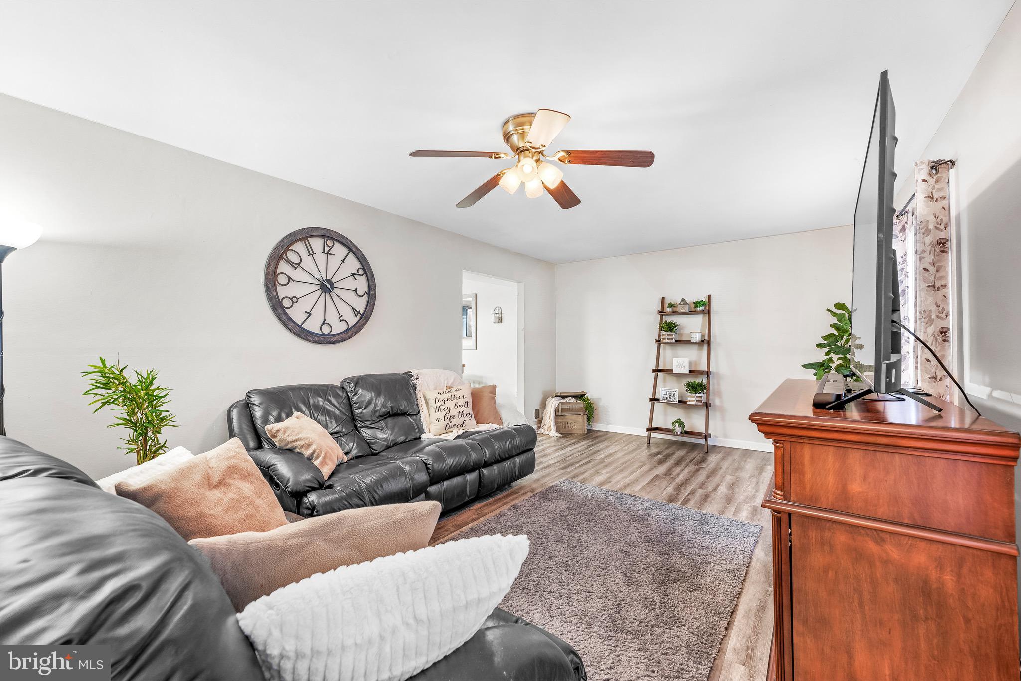 STRAWBERRY HILLS ESTATES - Residential