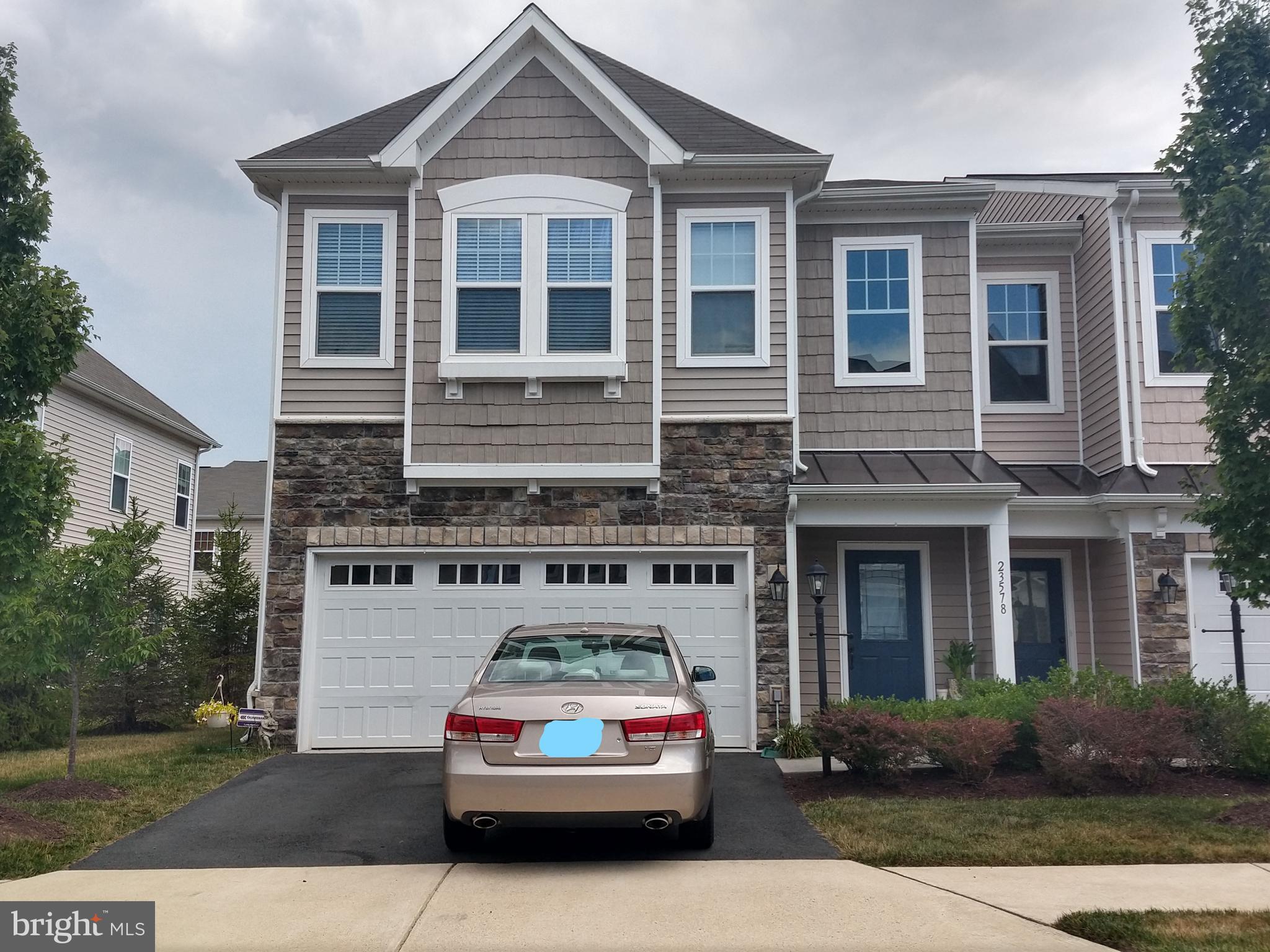 BRAMBLETON LANDBAY 3 - Residential Lease