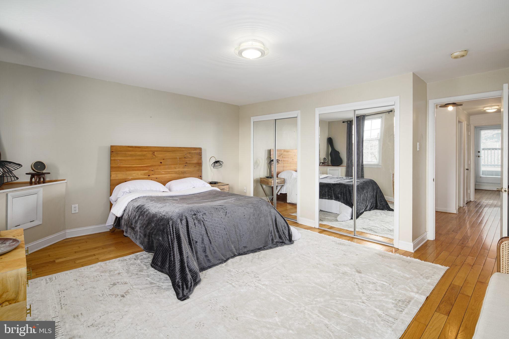 SOCIETY HILL - Residential