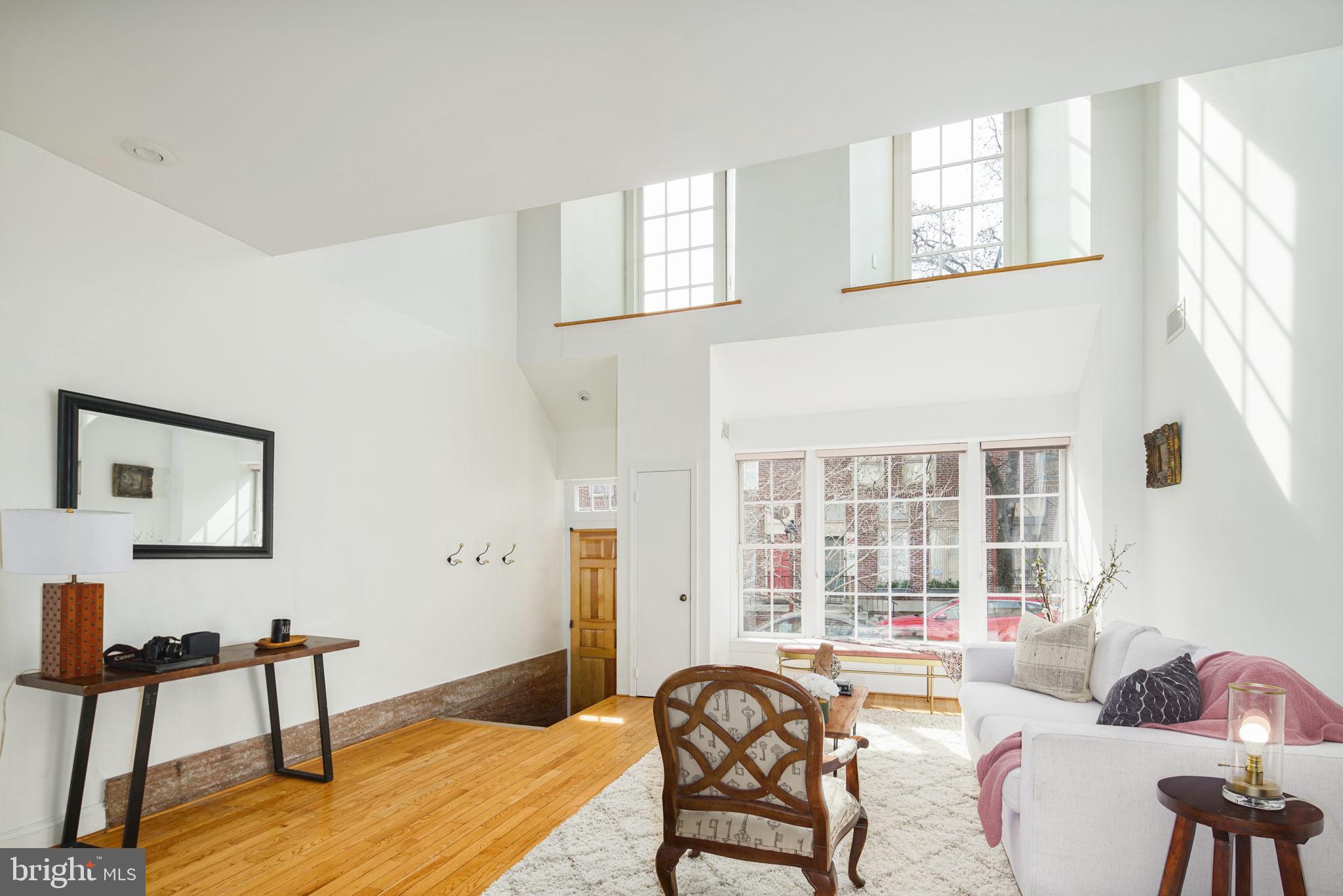 SOCIETY HILL - Residential