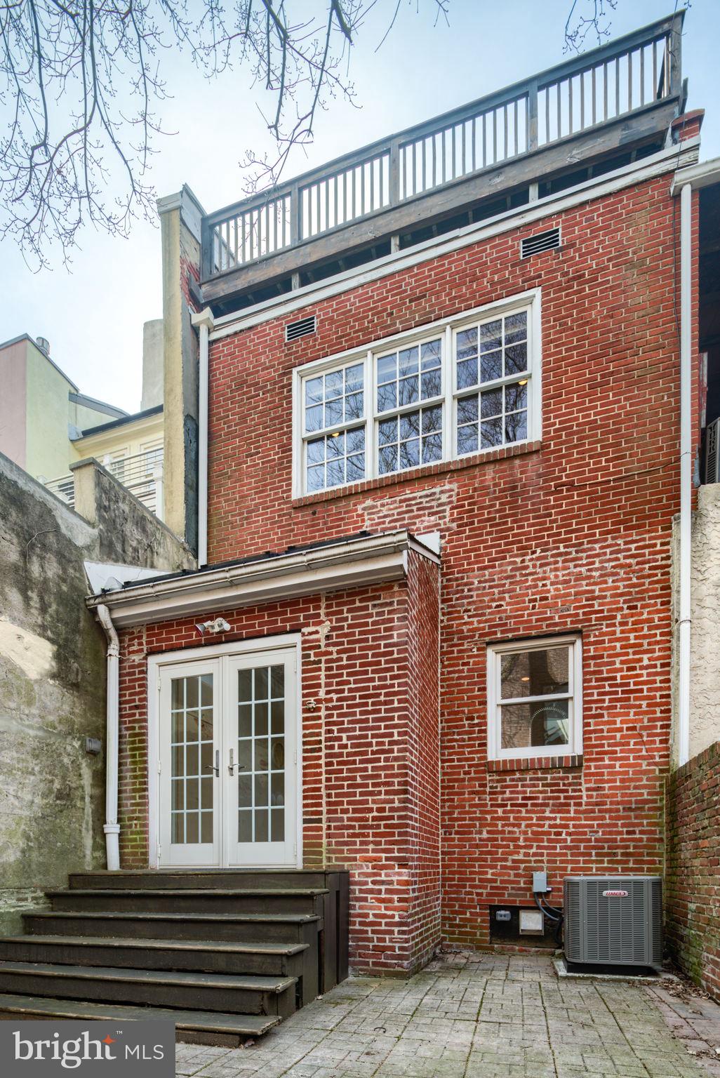 SOCIETY HILL - Residential