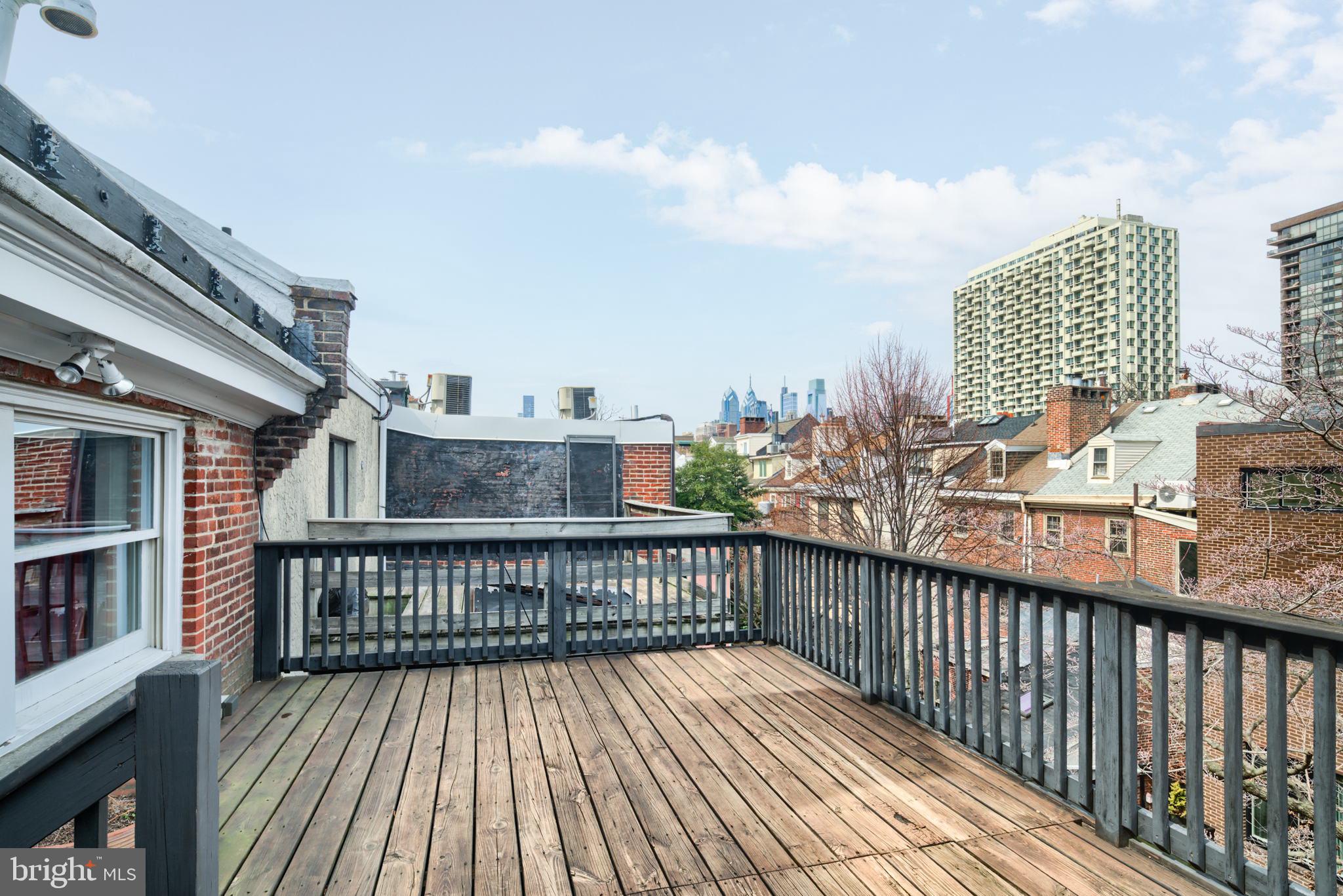 SOCIETY HILL - Residential